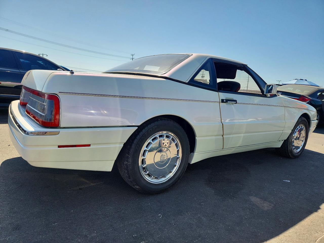 1987 Cadillac Allante White vin: 1G6VR3177HU100550