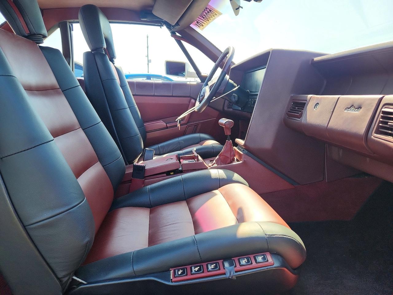 1987 Cadillac Allante White vin: 1G6VR3177HU100550