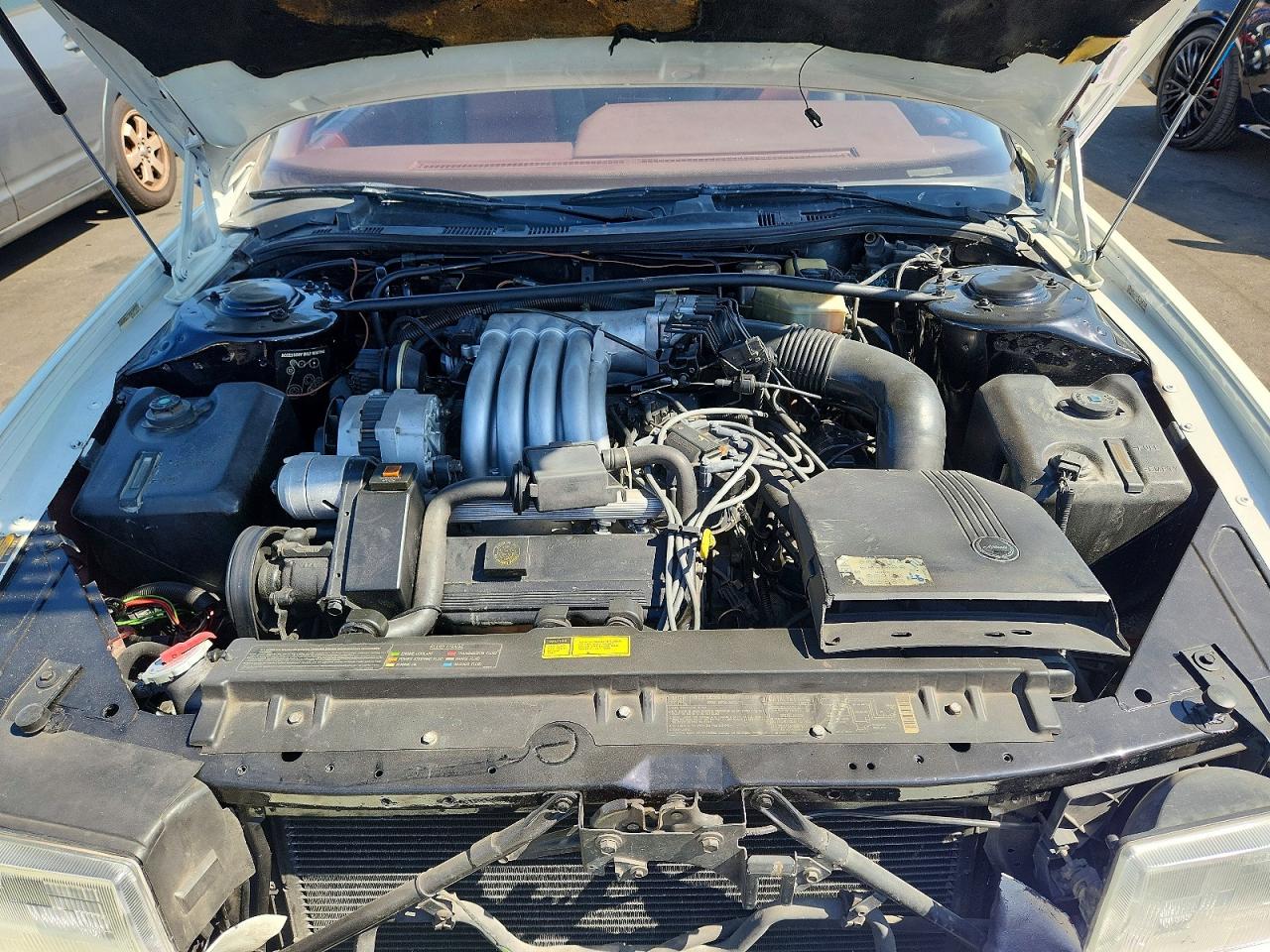 1987 Cadillac Allante White vin: 1G6VR3177HU100550