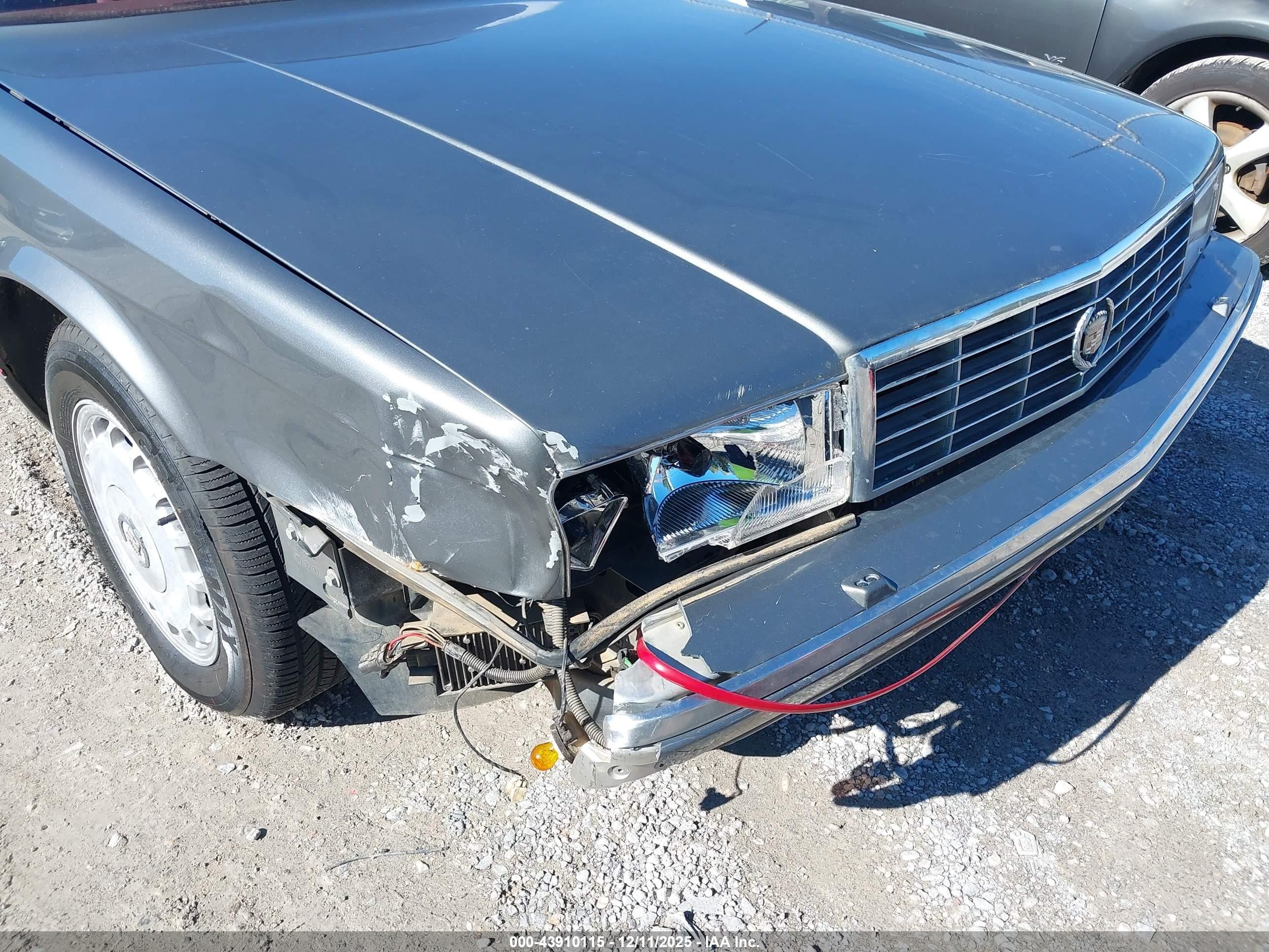 1988 Cadillac Allante   Gray vin: 1G6VR3177JU100683