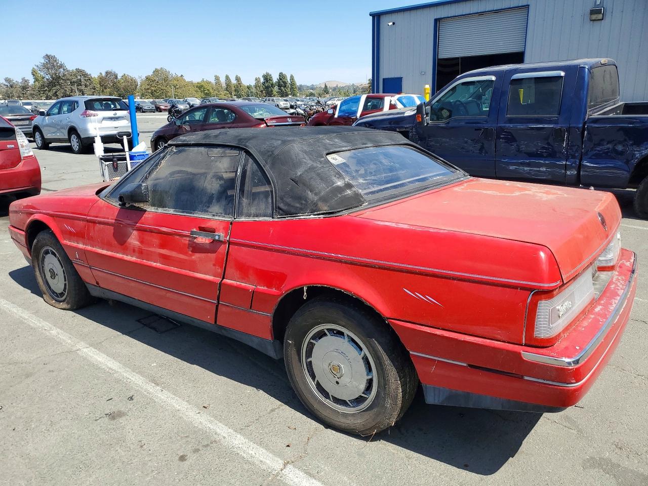1988 Cadillac Allante Red vin: 1G6VR3177JU101574