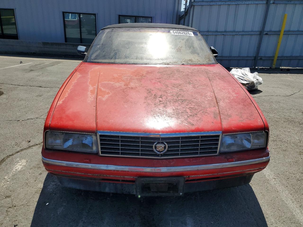 1988 Cadillac Allante Red vin: 1G6VR3177JU101574