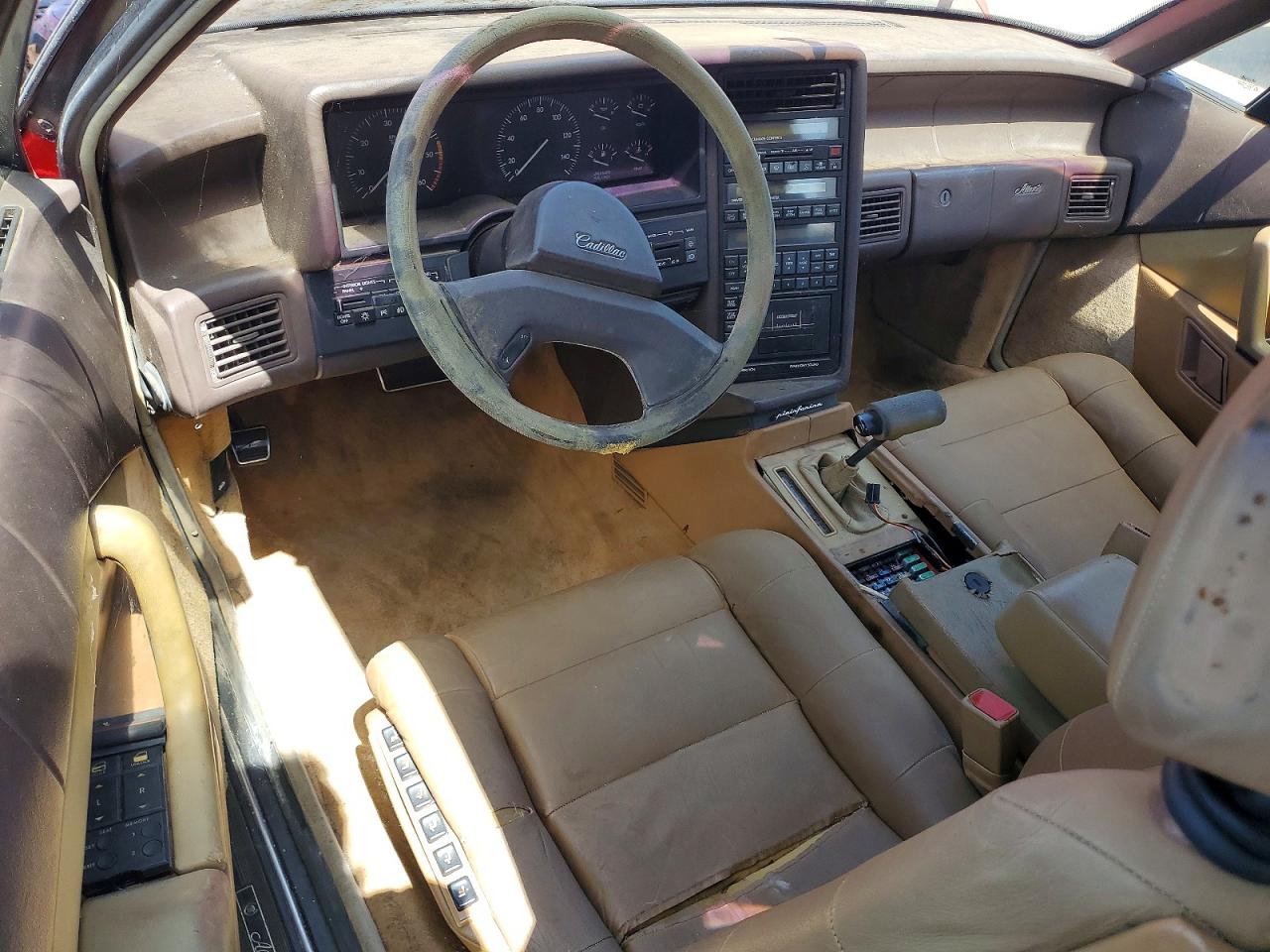1988 Cadillac Allante Red vin: 1G6VR3177JU101574