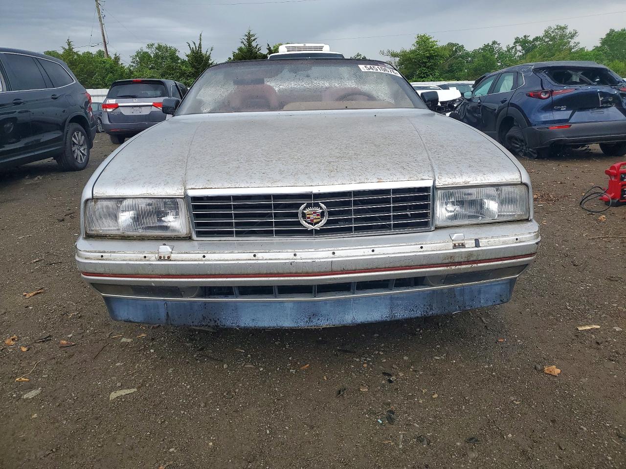 1987 Cadillac Allante Silver vin: 1G6VR3179HU102736