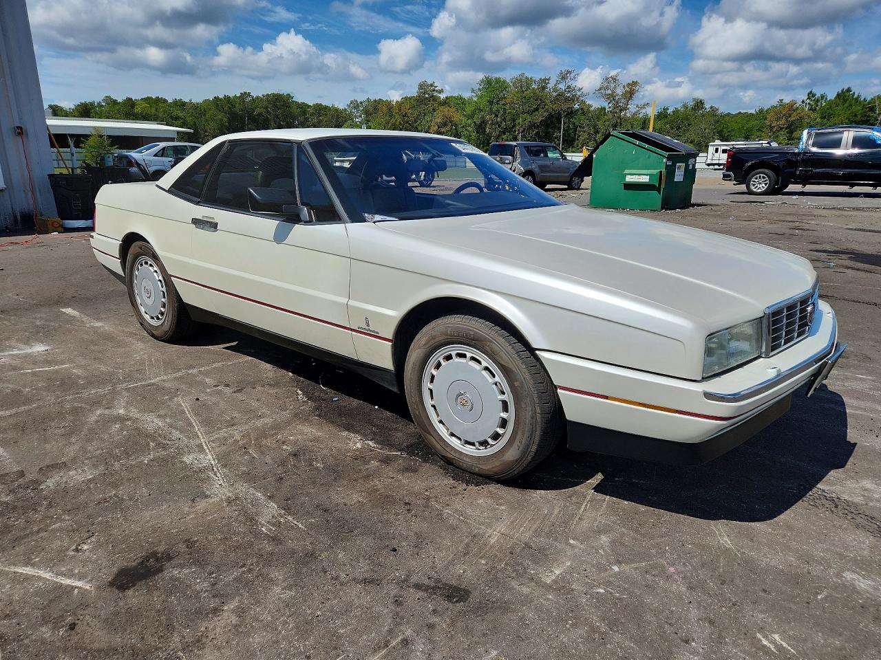 1992 Cadillac Allante White vin: 1G6VR3386NU100153