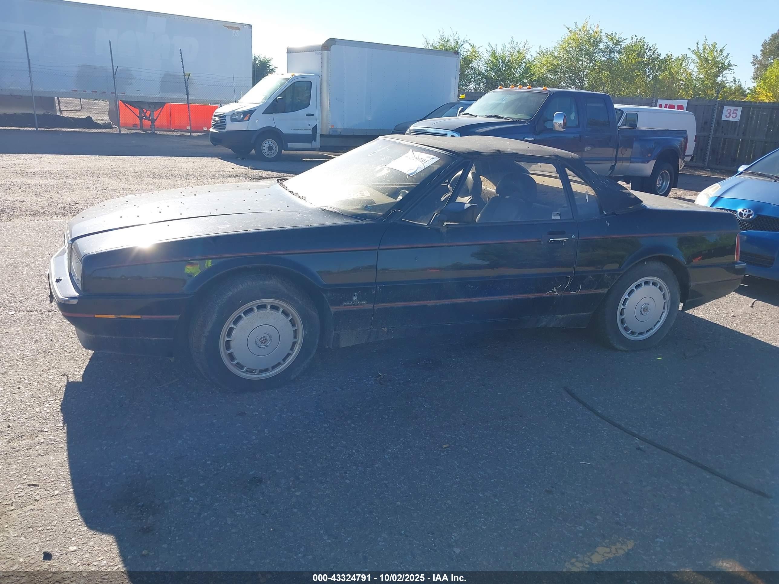 1990 Cadillac Allante Cv/ht Black vin: 1G6VR3389LU100256