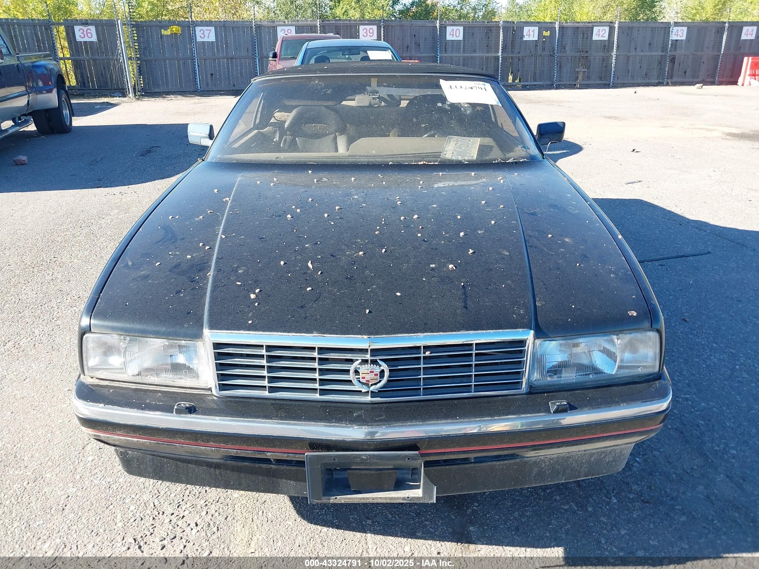 1990 Cadillac Allante Cv/ht Black vin: 1G6VR3389LU100256