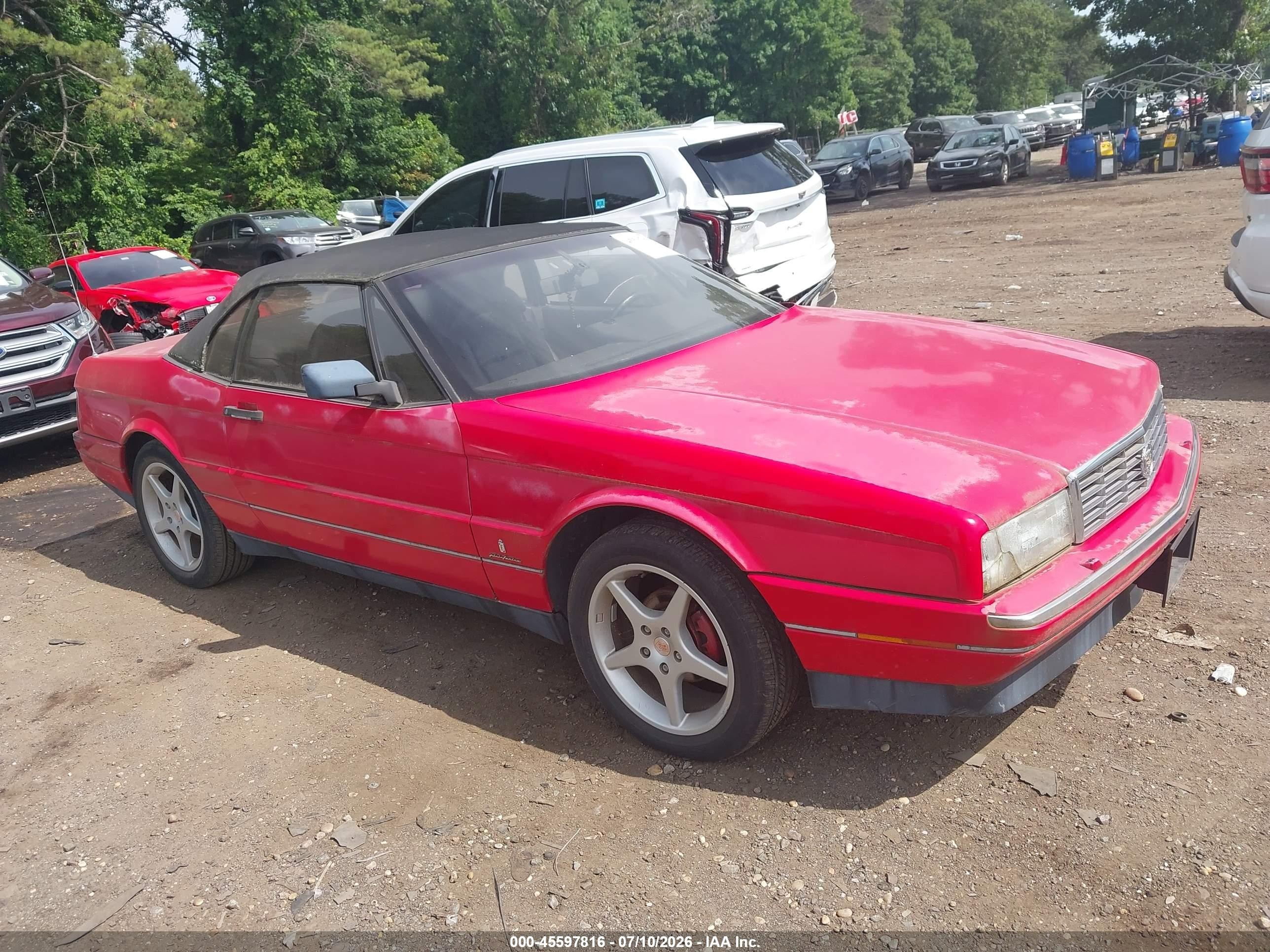 1992 Cadillac Allante   Red vin: 1G6VS3380NU125246