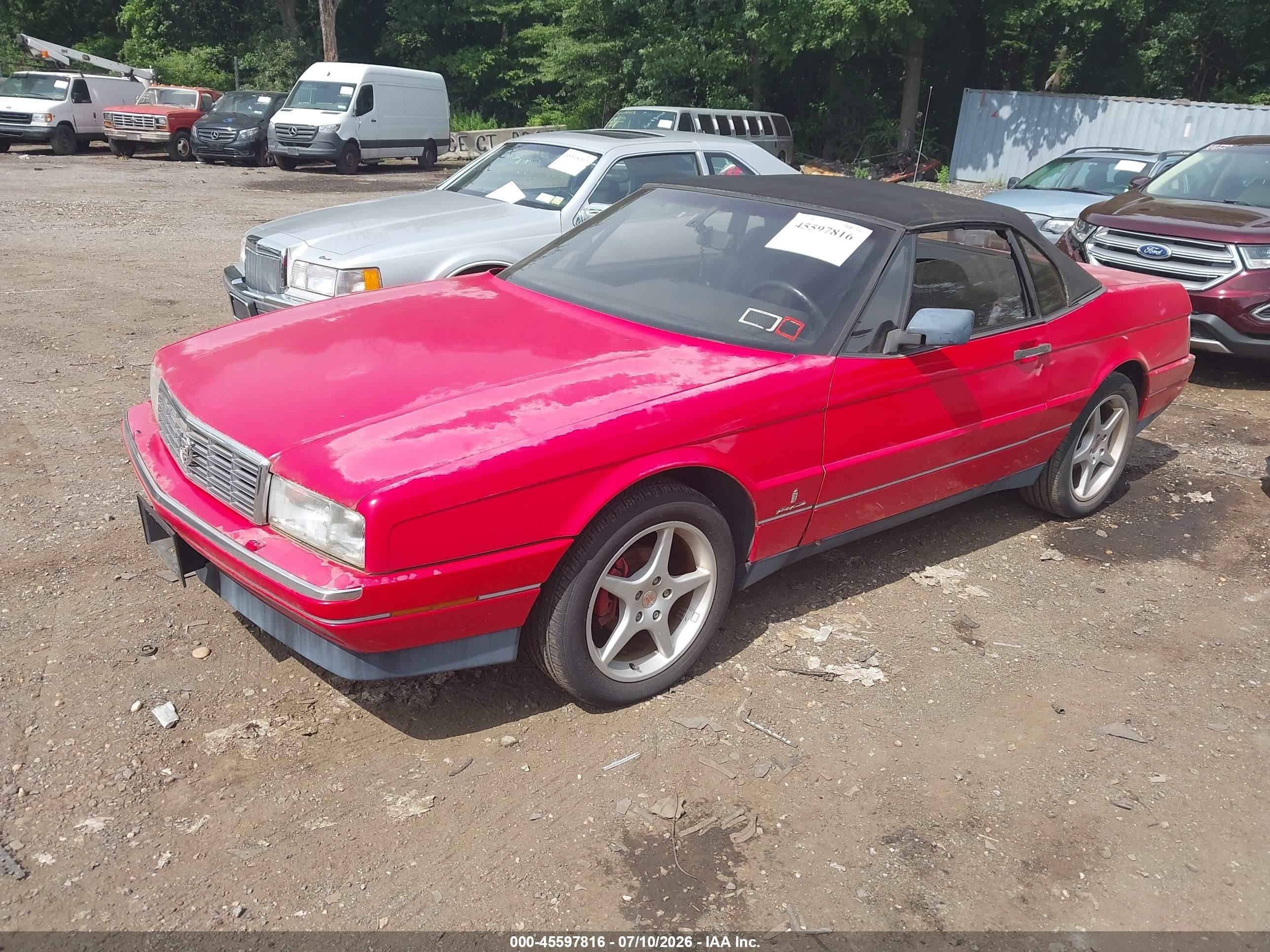 1992 Cadillac Allante   Red vin: 1G6VS3380NU125246