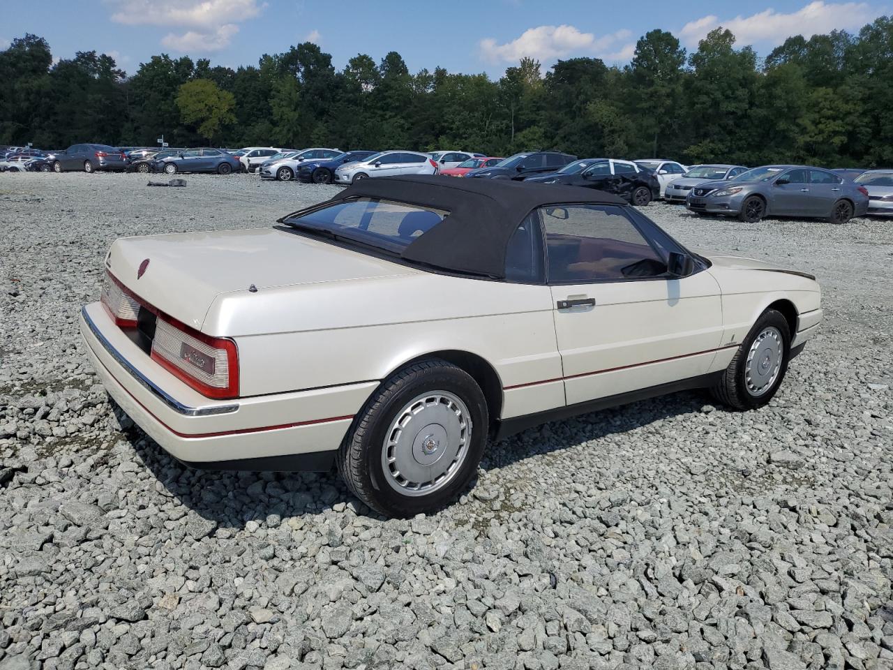 1990 Cadillac Allante White vin: 1G6VS3381LU126368