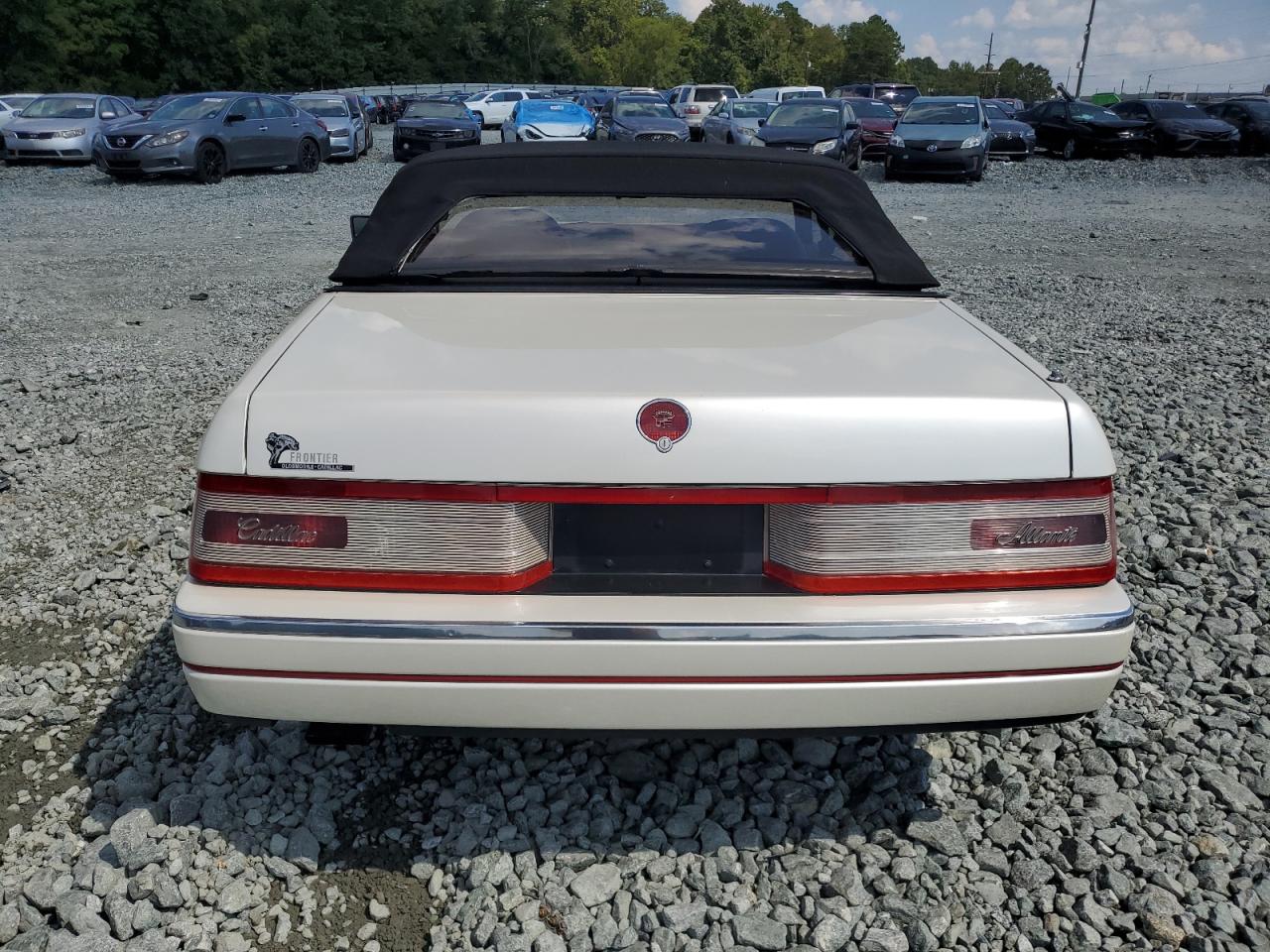 1990 Cadillac Allante White vin: 1G6VS3381LU126368