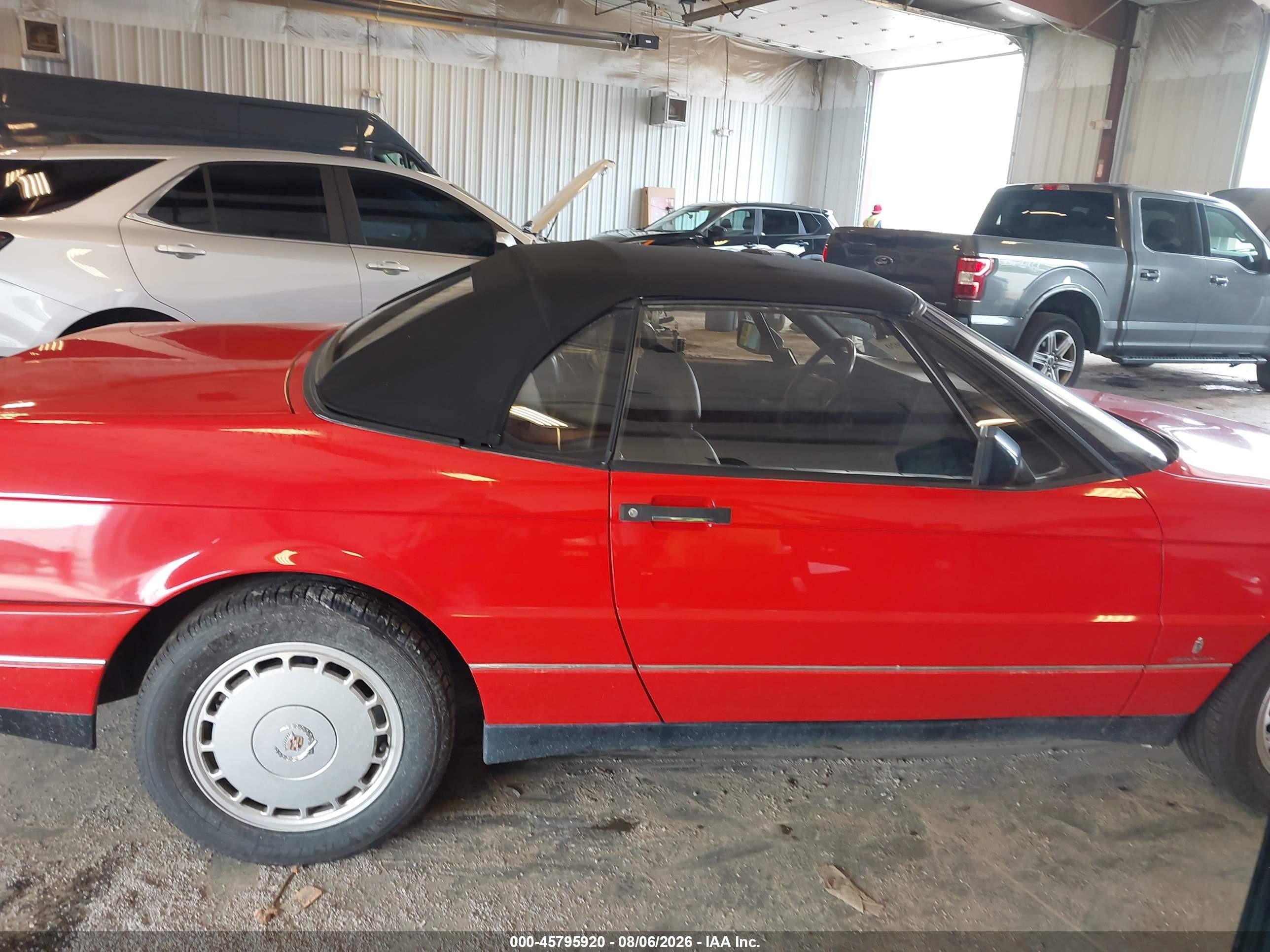 1990 Cadillac Allante   Red vin: 1G6VS3381LU126807