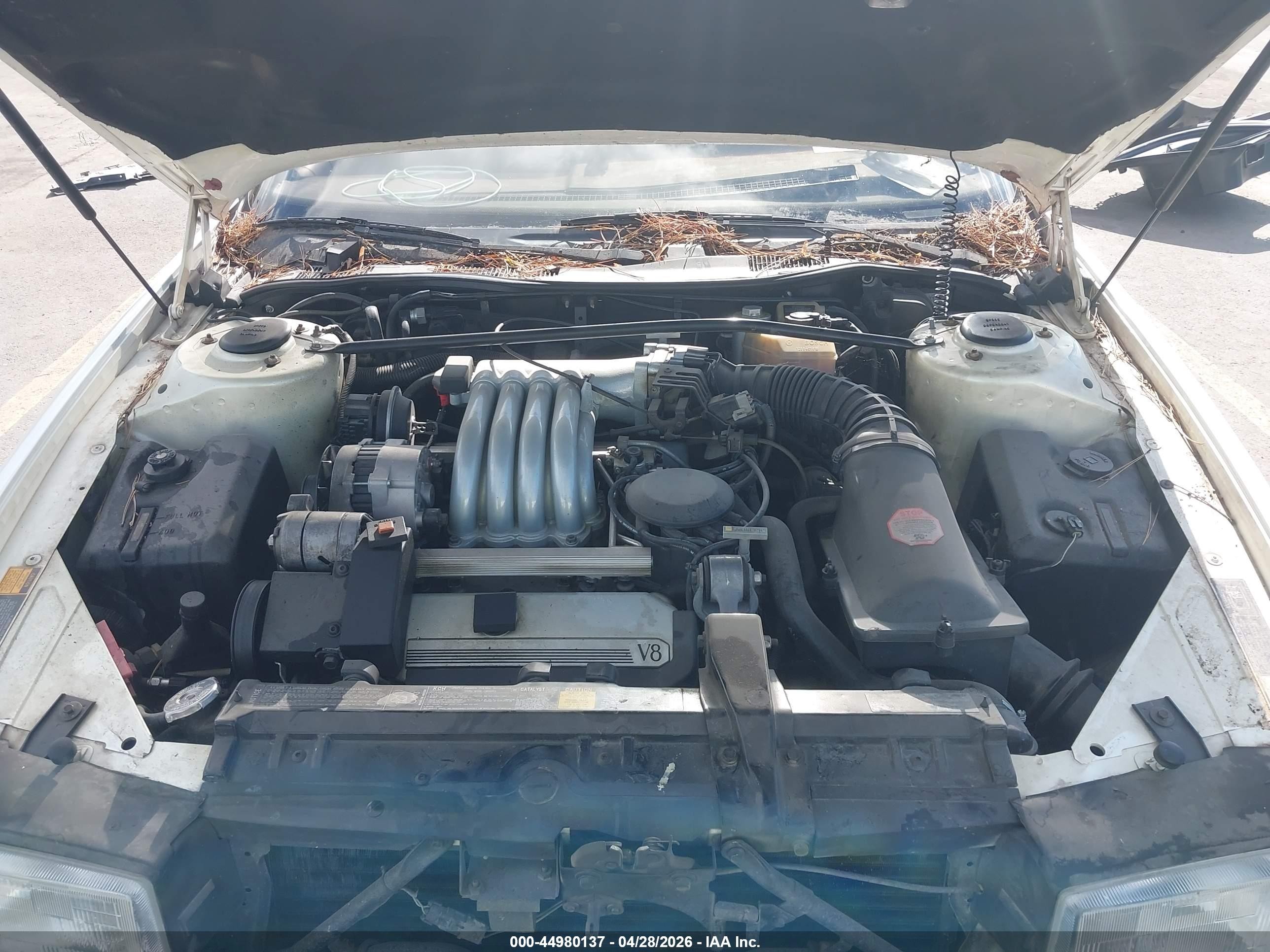 1990 Cadillac Allante   White vin: 1G6VS3387LU127153