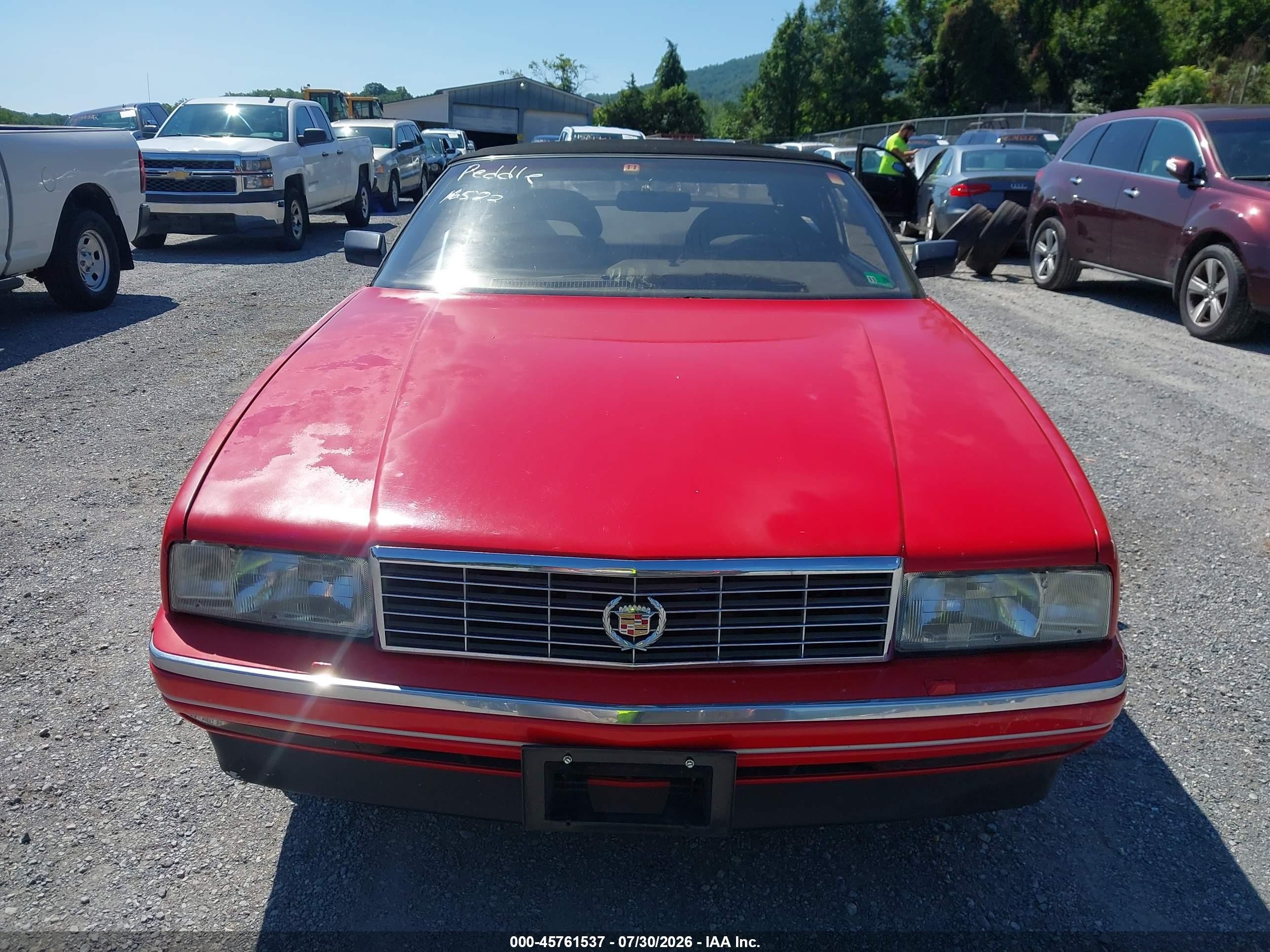 1991 Cadillac Allante   Red vin: 1G6VS3388MU125364