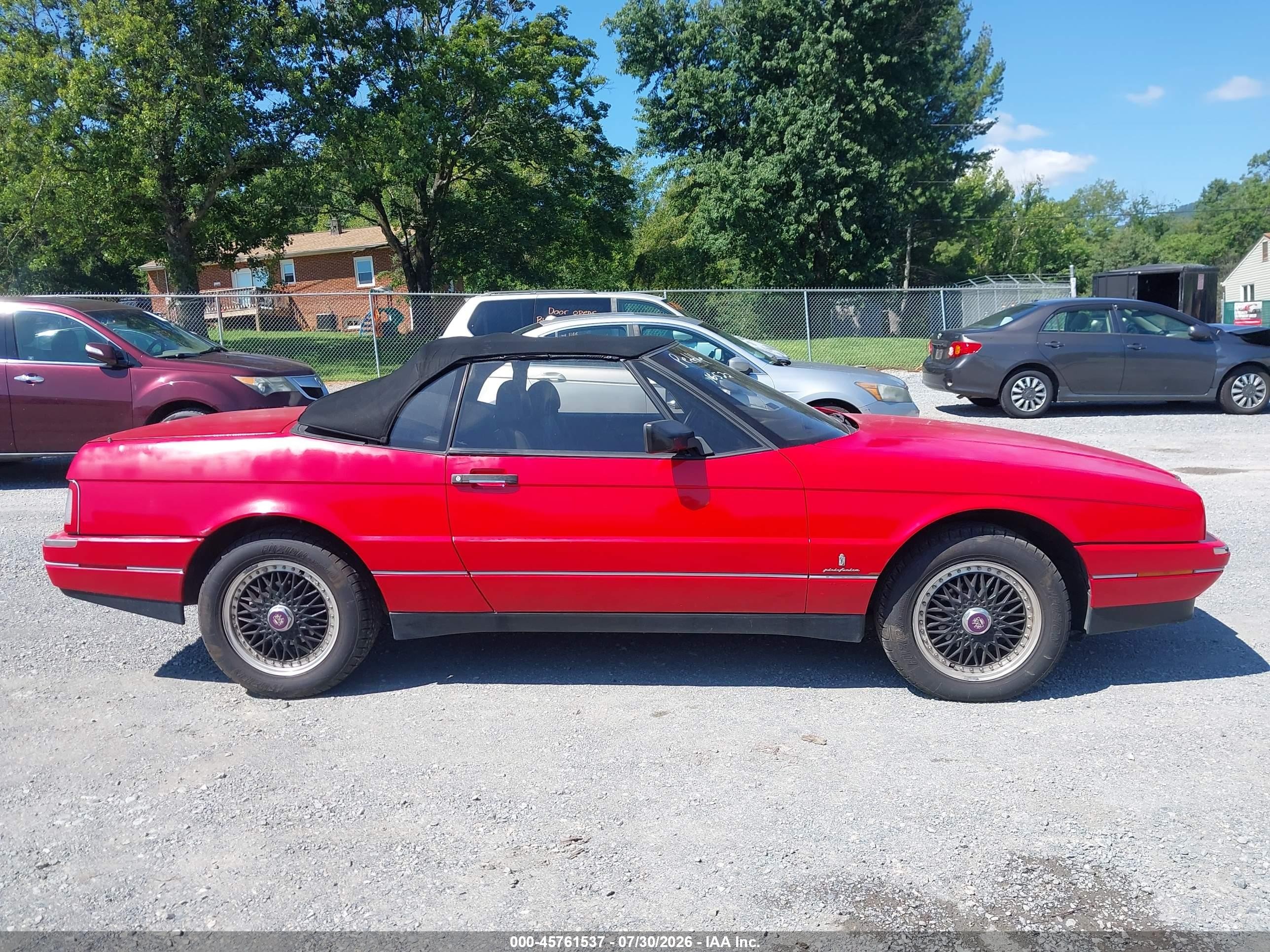 1991 Cadillac Allante   Red vin: 1G6VS3388MU125364