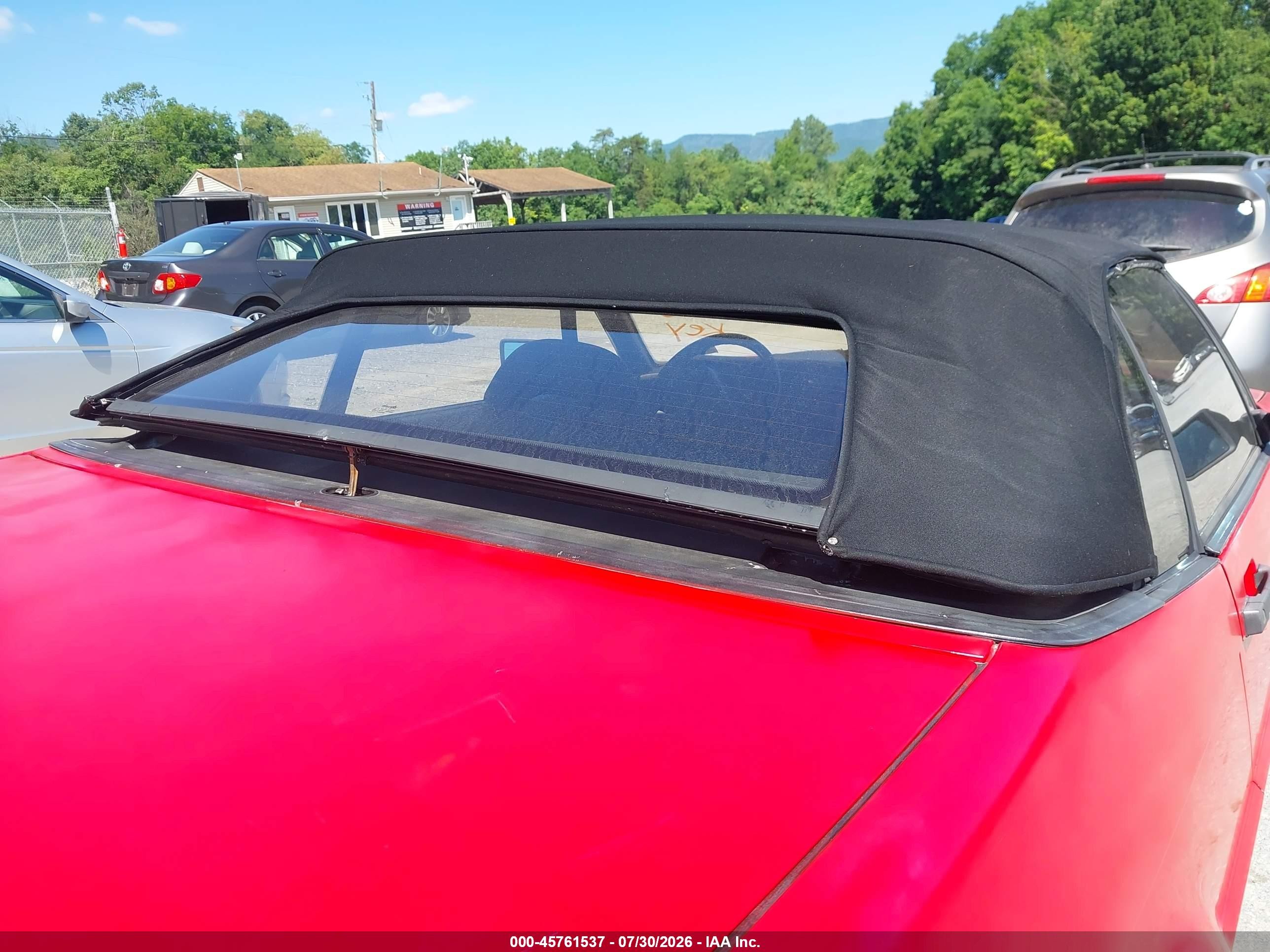 1991 Cadillac Allante   Red vin: 1G6VS3388MU125364