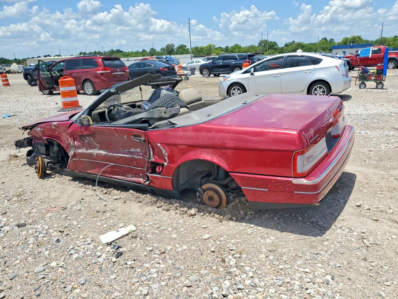 1993 Cadillac Allante Burgundy vin: 1G6VS3396PU126011