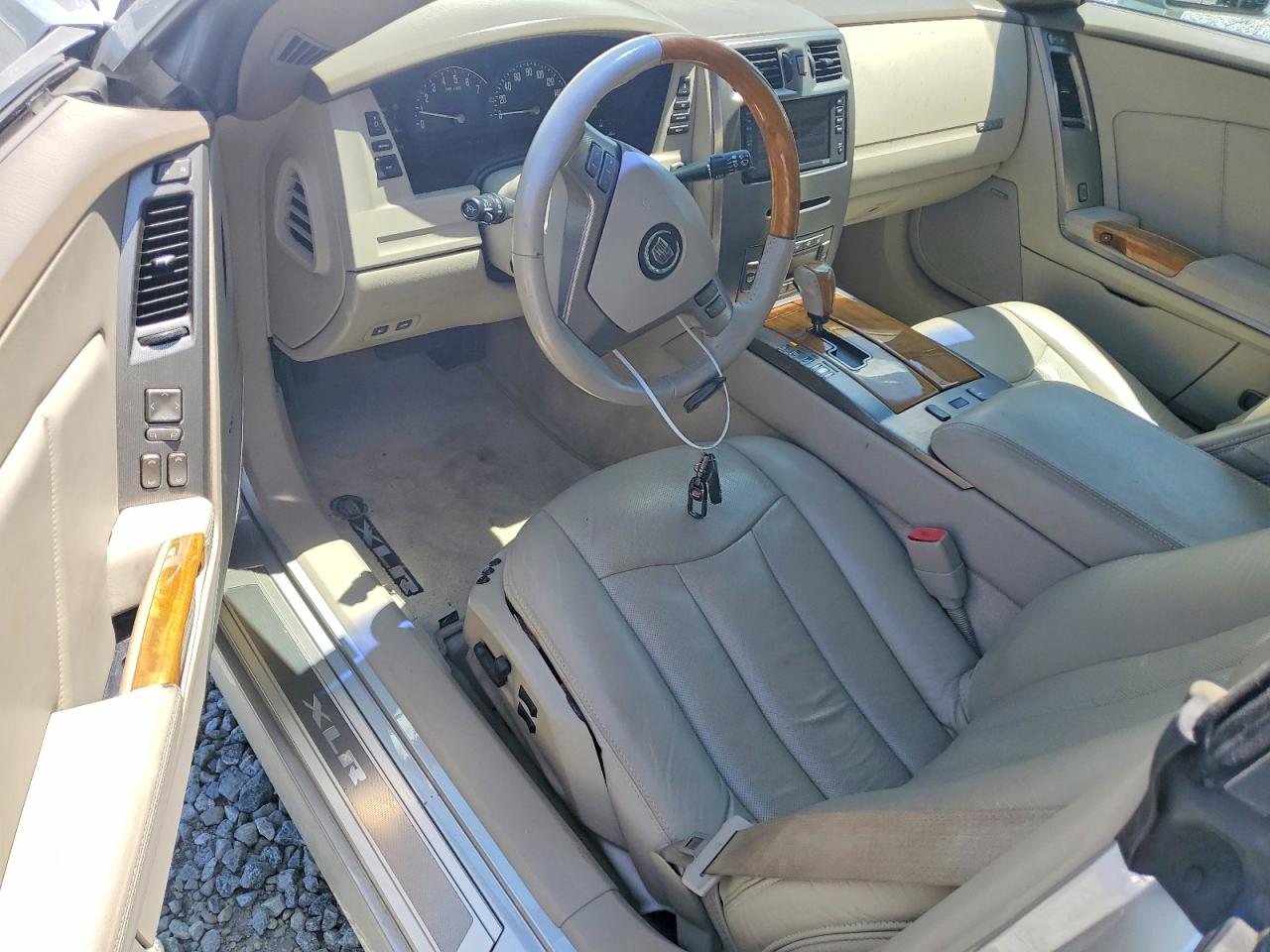 2005 Cadillac Xlr Серебряный vin: 1G6YV34A155603786