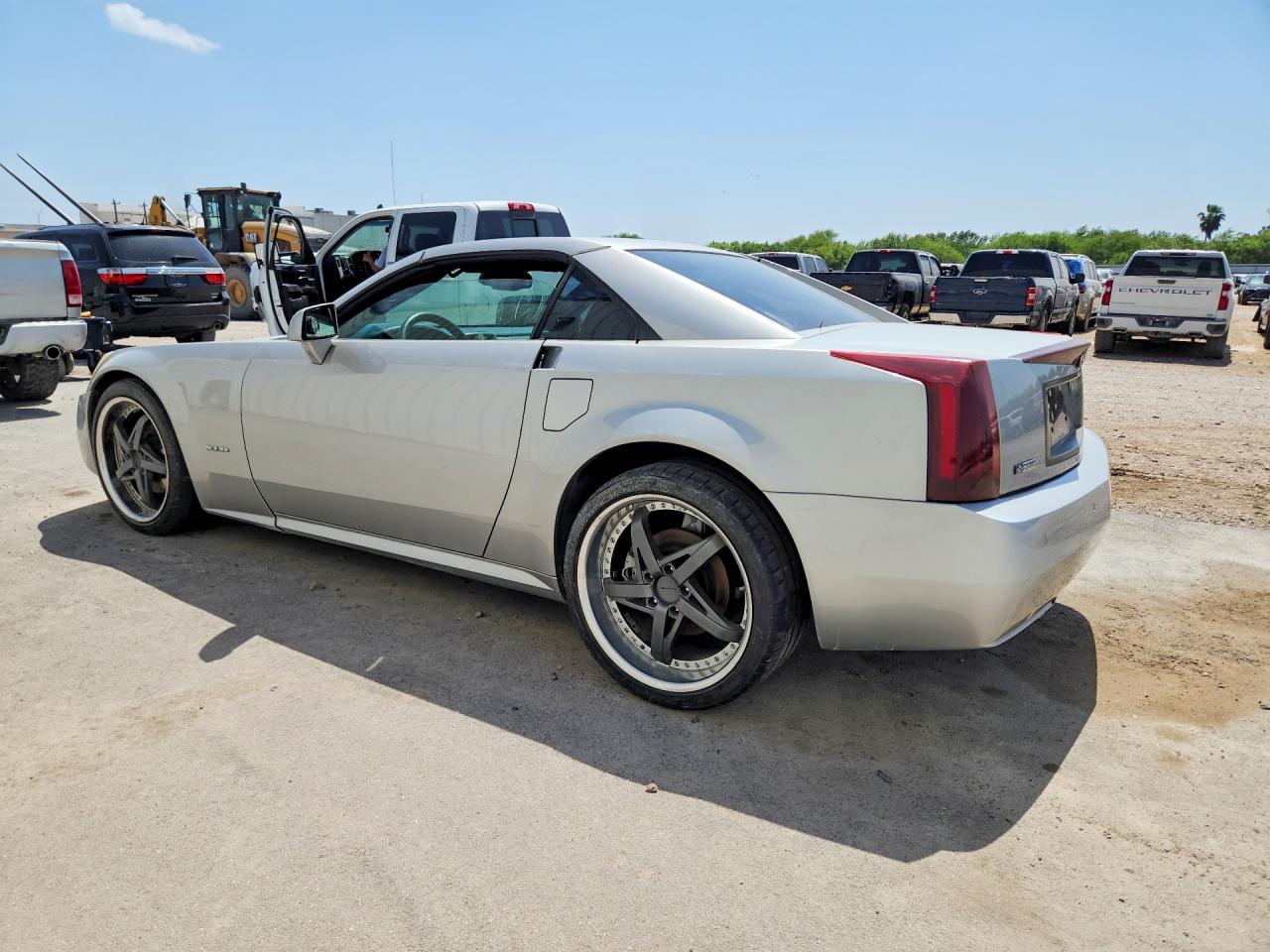 2004 Cadillac Xlr Серебряный vin: 1G6YV34A545602980