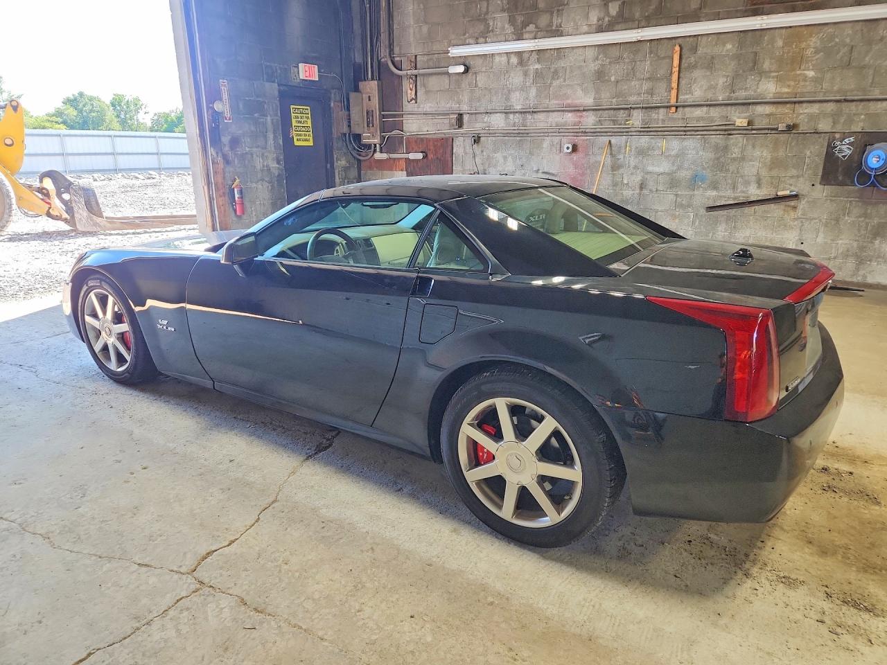 2005 Cadillac Xlr Черный vin: 1G6YV34A555601569