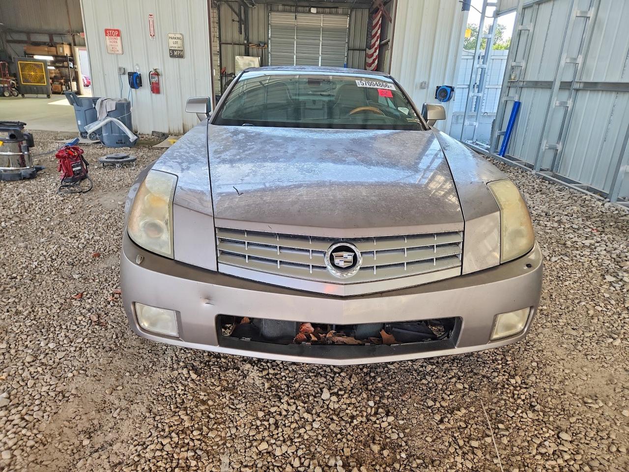 2005 Cadillac Xlr Silver vin: 1G6YV34A855602585