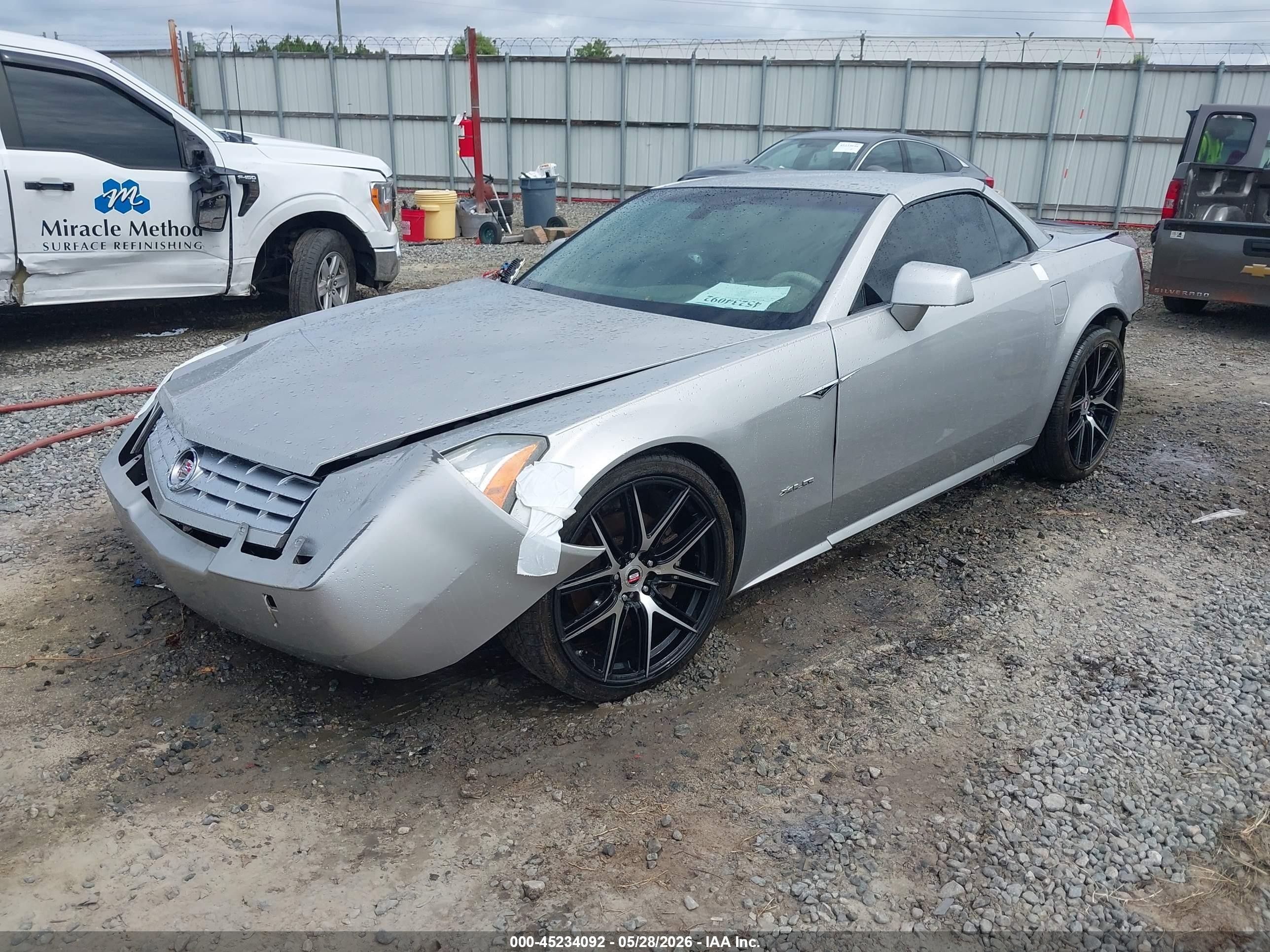 2005 Cadillac Xlr Standard Silver vin: 1G6YV34A855603560