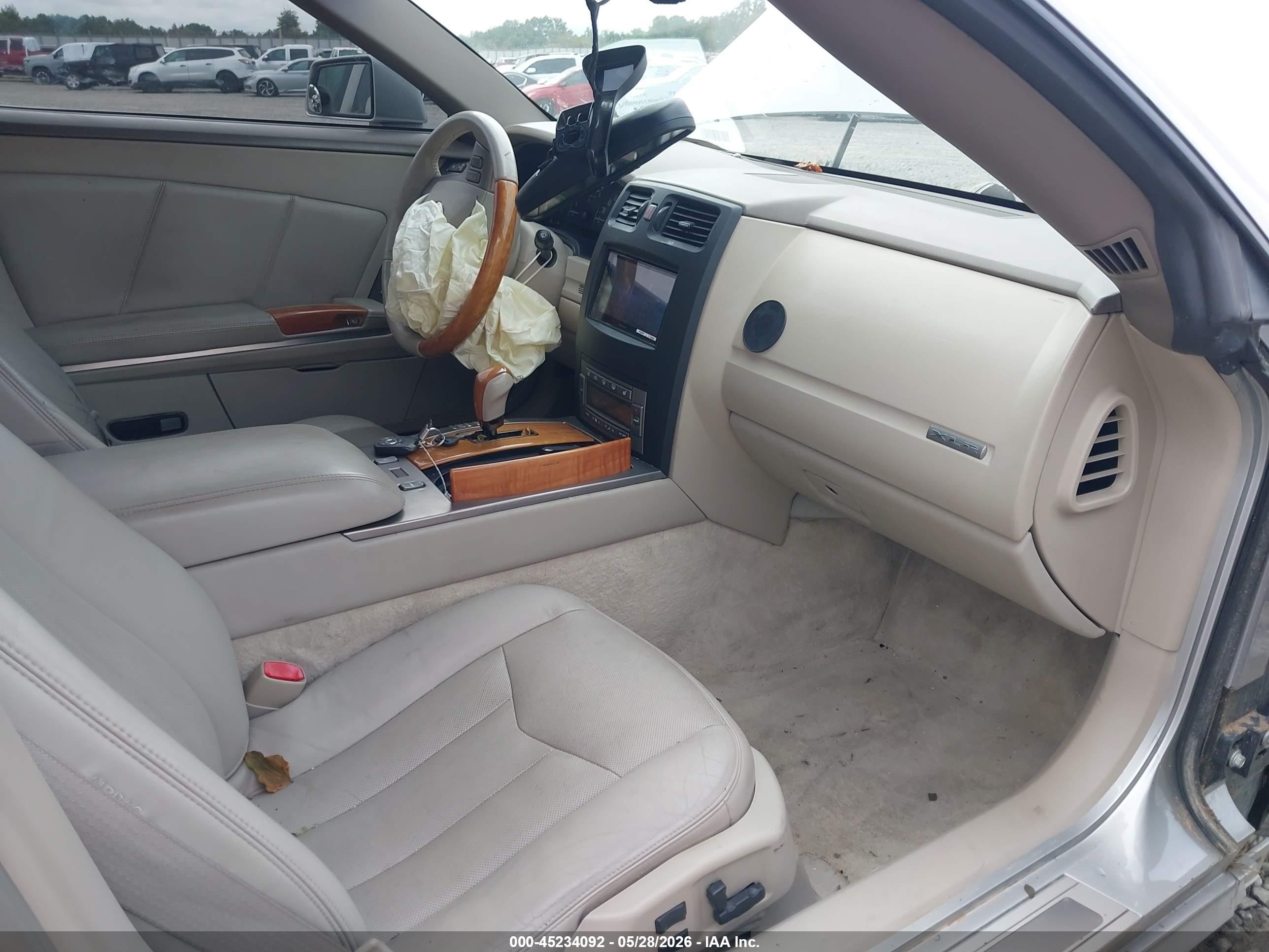 2005 Cadillac Xlr Standard Silver vin: 1G6YV34A855603560