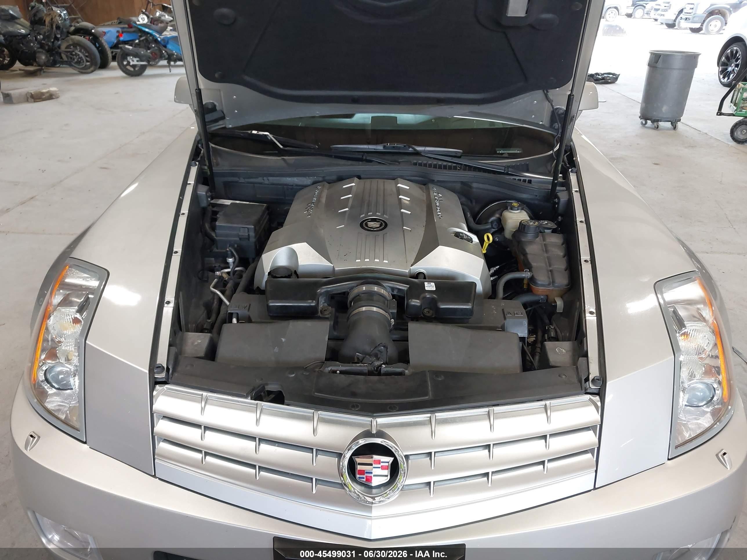 2006 Cadillac Xlr   Silver vin: 1G6YV36A565601649