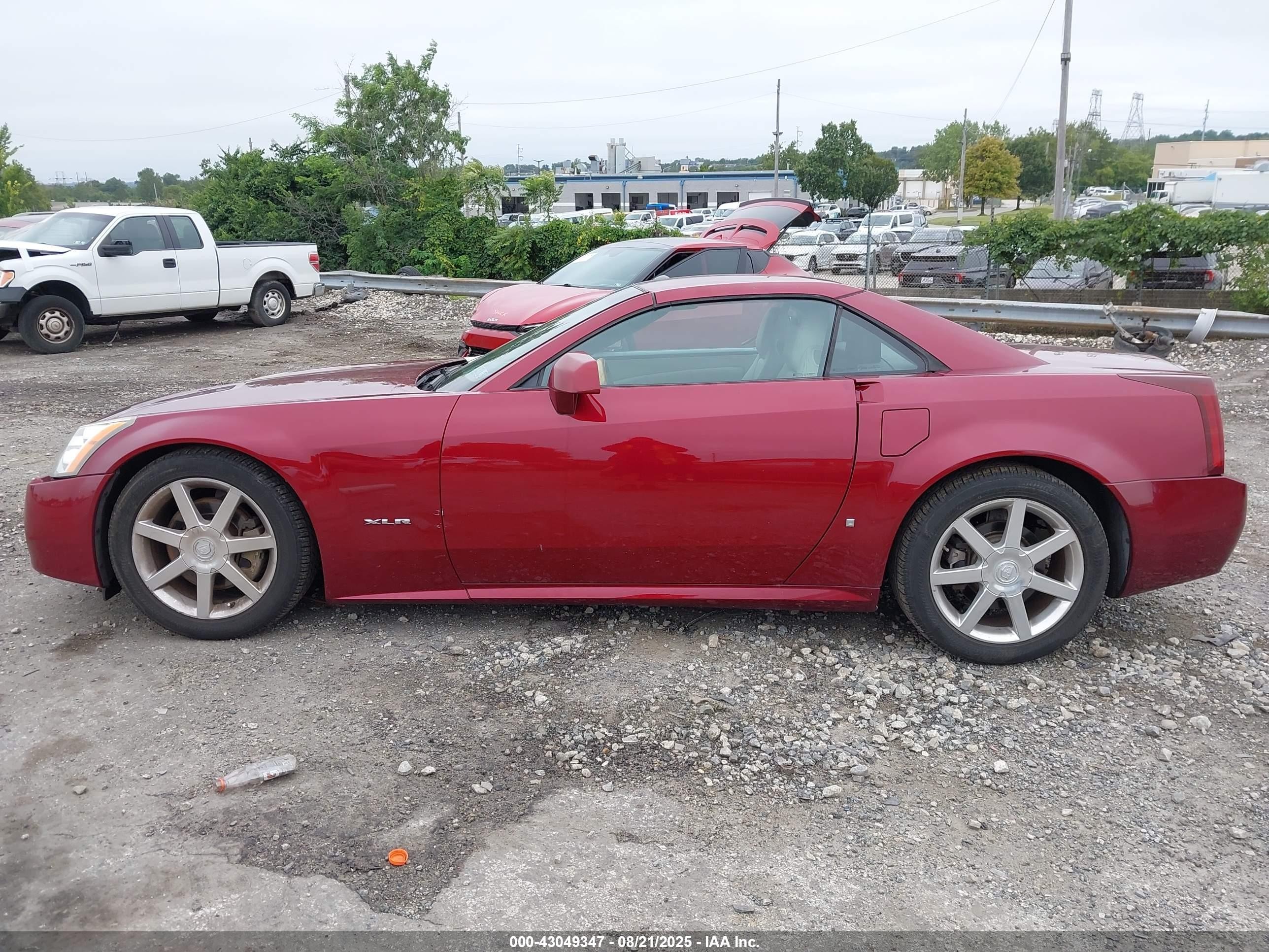 2006 Cadillac Xlr Standard Red vin: 1G6YV36A665602499