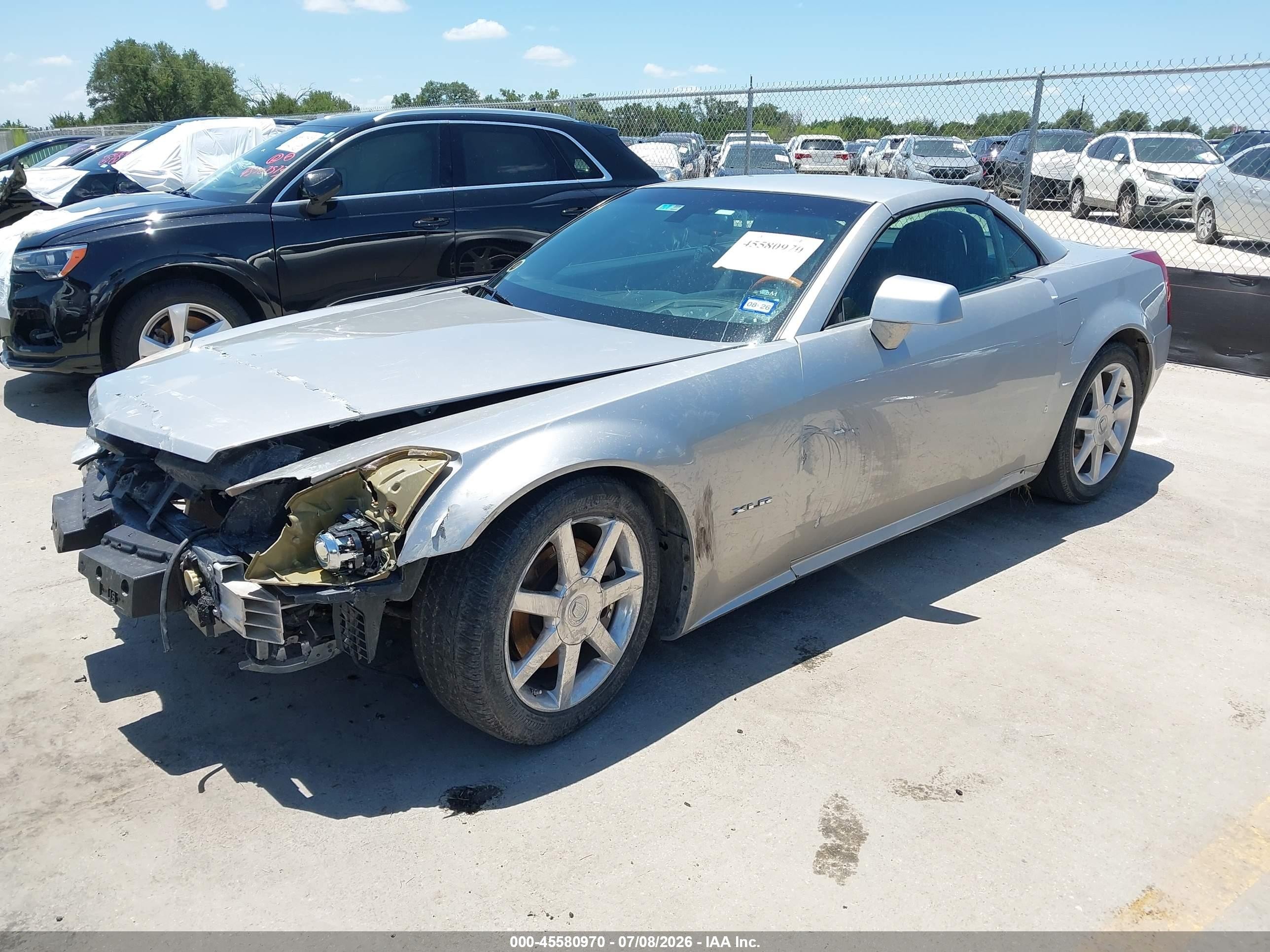 2008 Cadillac Xlr   Silver vin: 1G6YV36A685601324