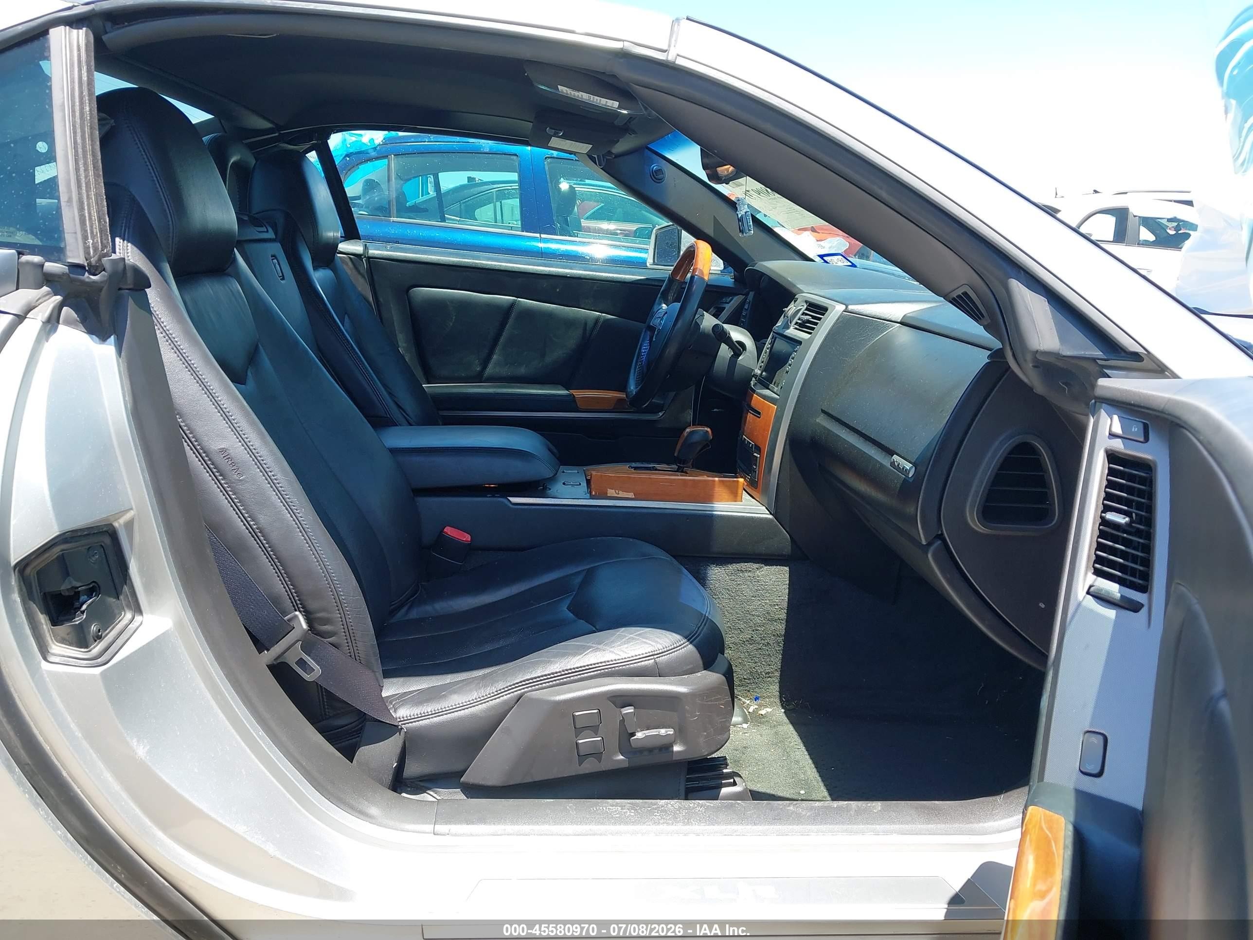 2008 Cadillac Xlr   Silver vin: 1G6YV36A685601324
