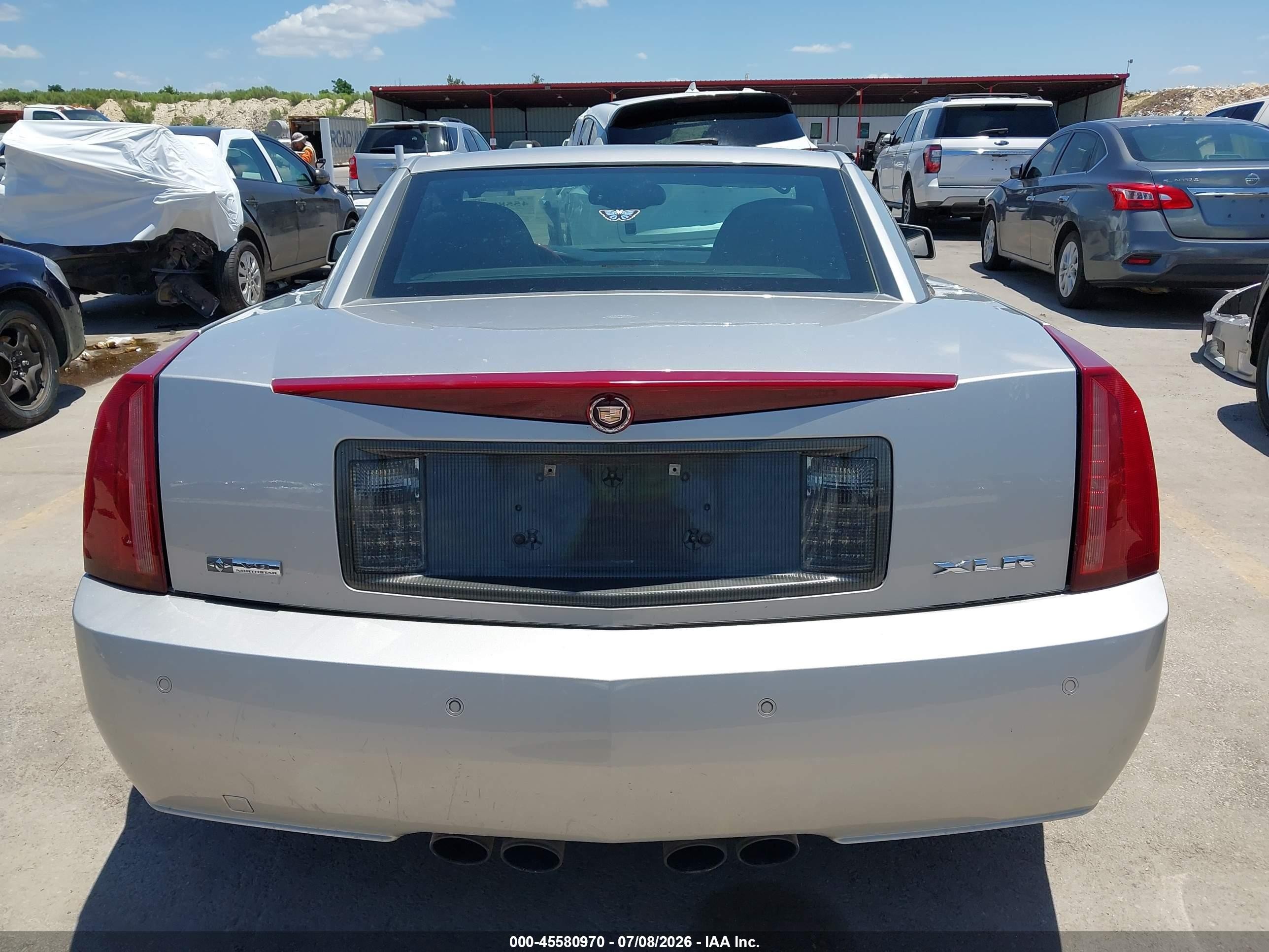 2008 Cadillac Xlr   Silver vin: 1G6YV36A685601324