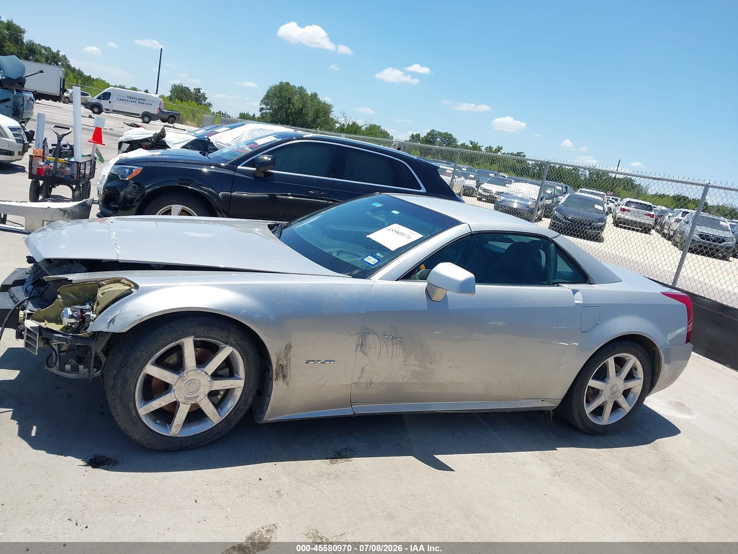 2008 Cadillac Xlr   Silver vin: 1G6YV36A685601324