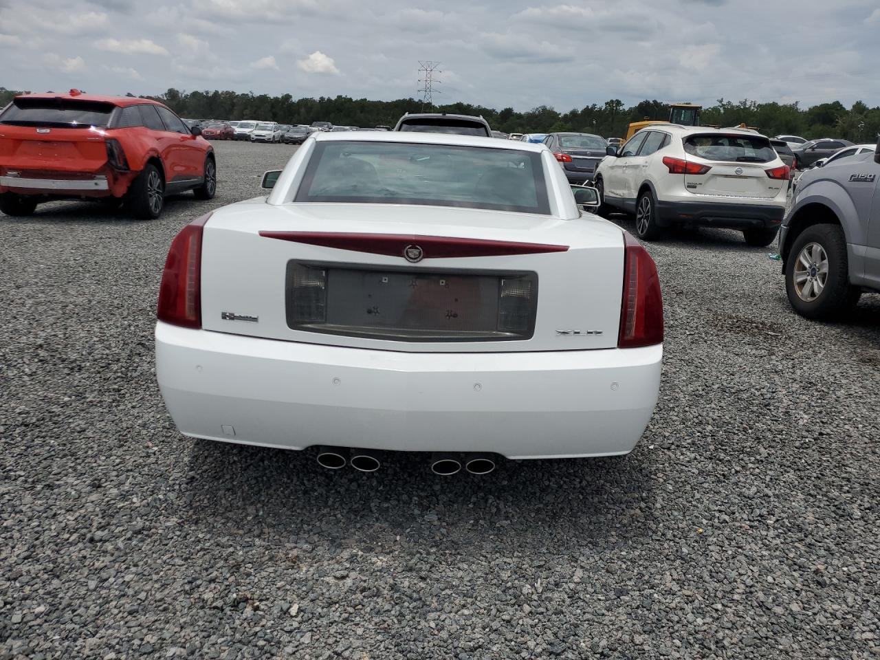 2008 Cadillac Xlr White vin: 1G6YV36A785600926