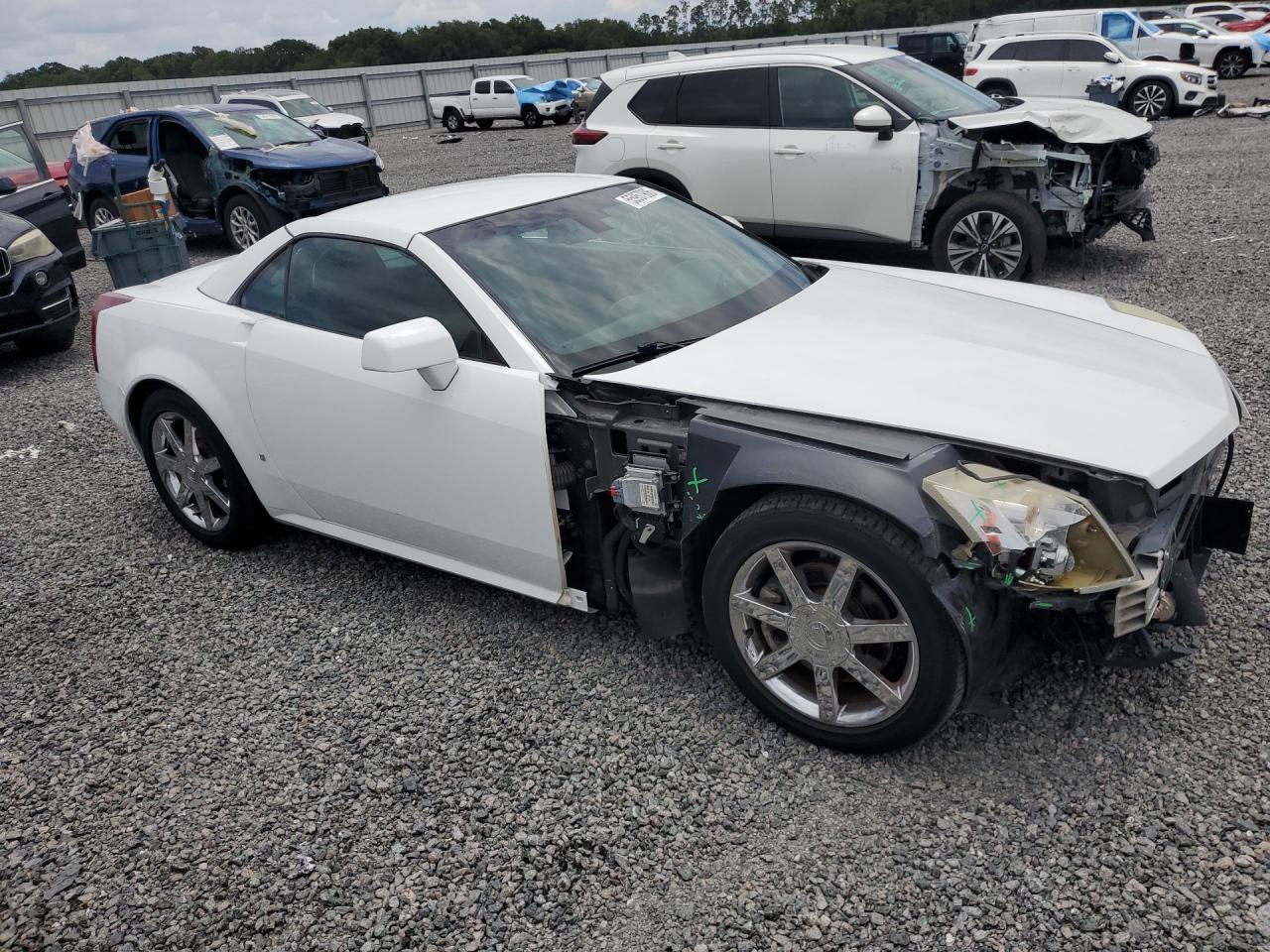 2008 Cadillac Xlr White vin: 1G6YV36A785600926