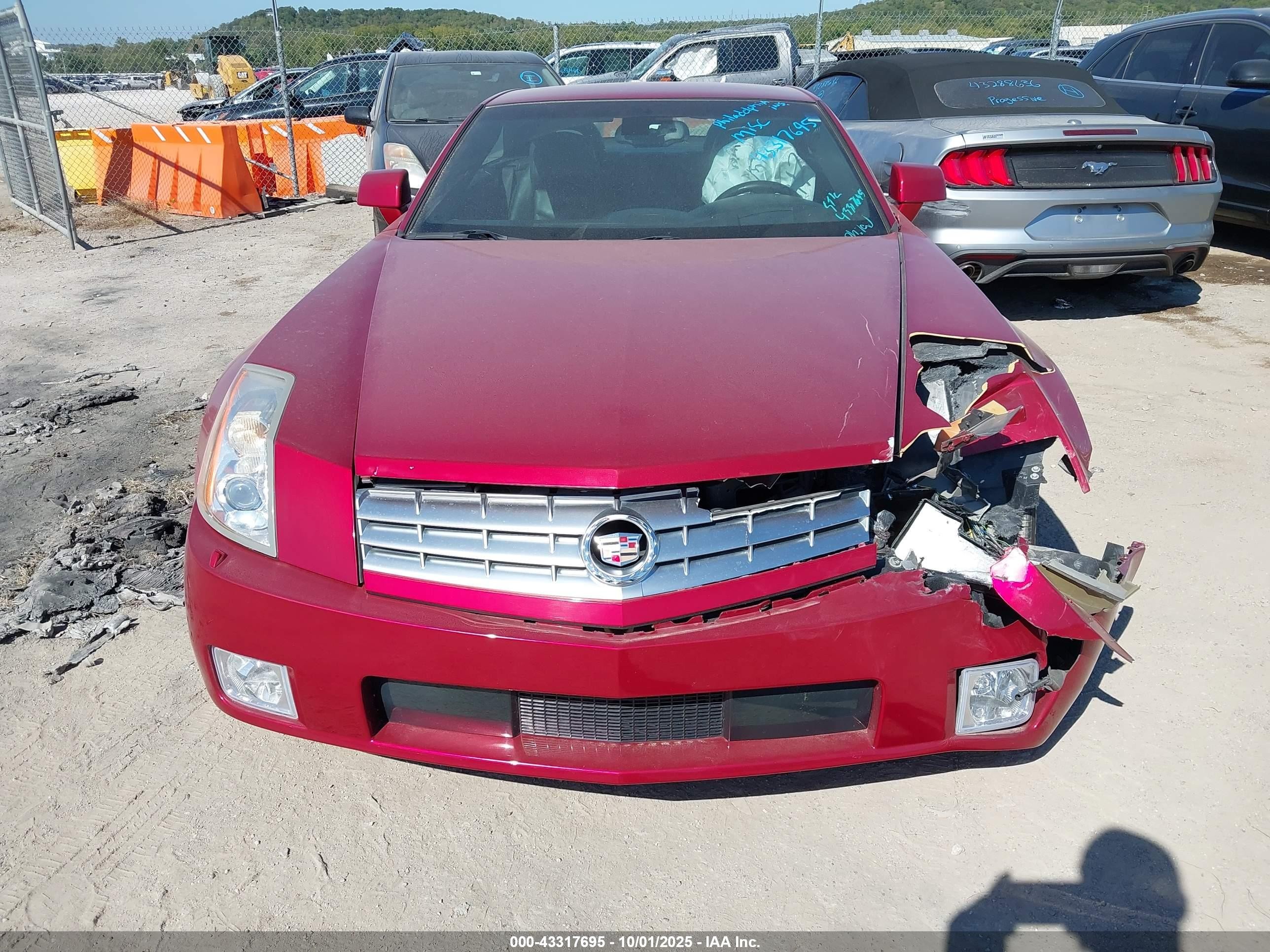2008 Cadillac Xlr Standard Red vin: 1G6YV36A985600619