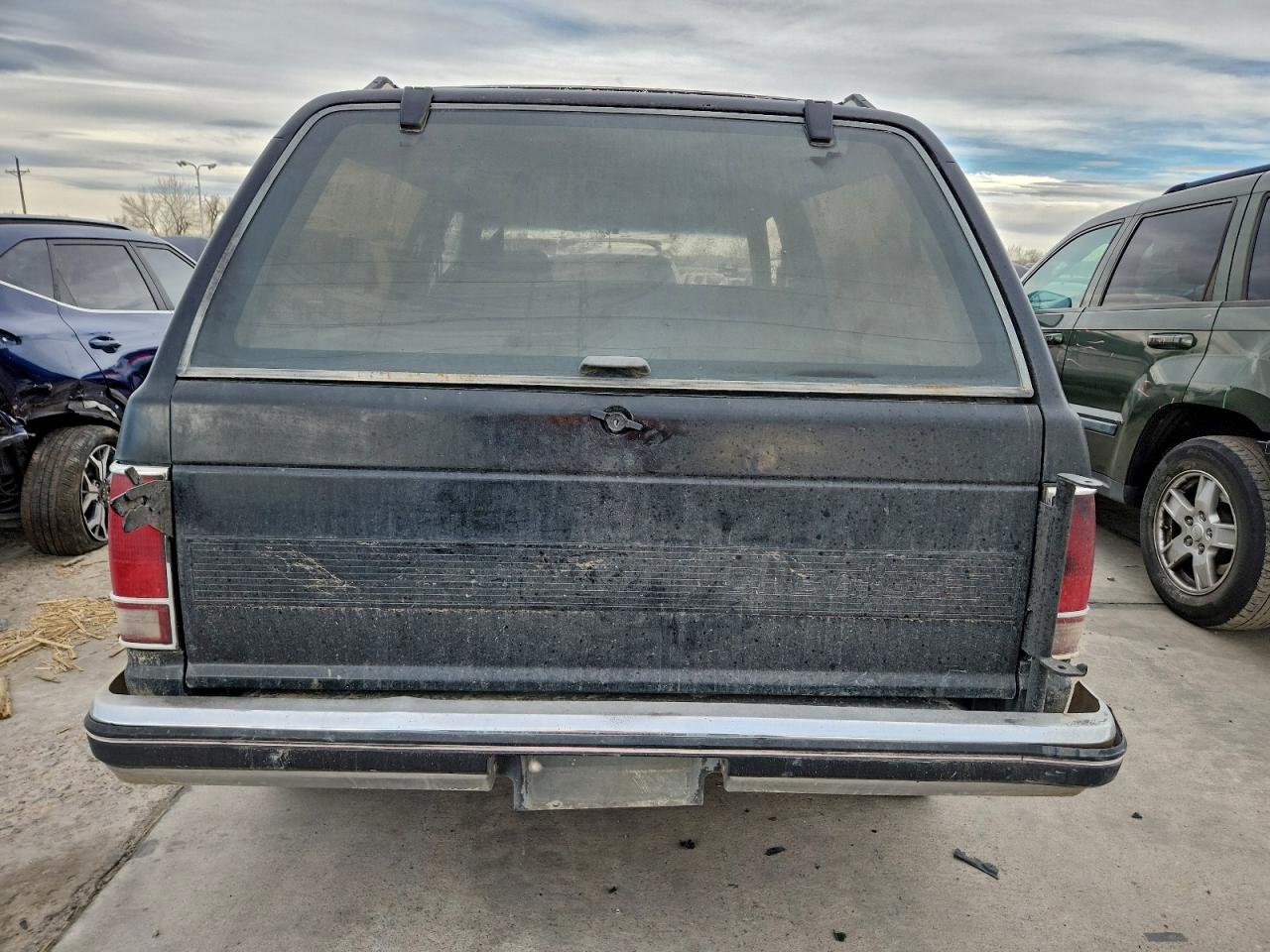 1986 Chevrolet Blazer S10 Black vin: 1G8CT18R2G8186627