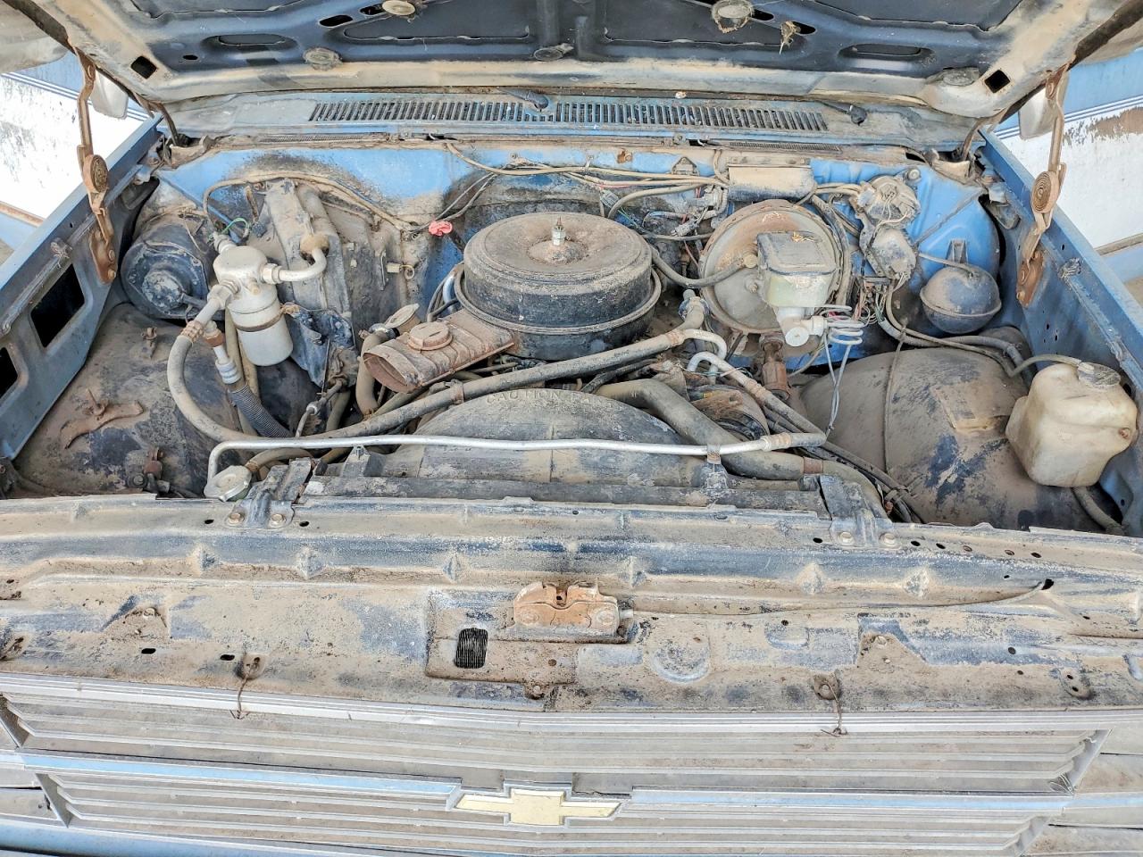 1984 Chevrolet Suburban C10 Blue vin: 1G8EC16L4EF128132
