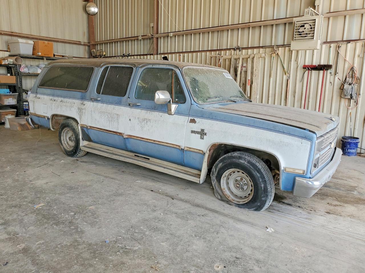 1984 Chevrolet Suburban C10 Blue vin: 1G8EC16L4EF128132