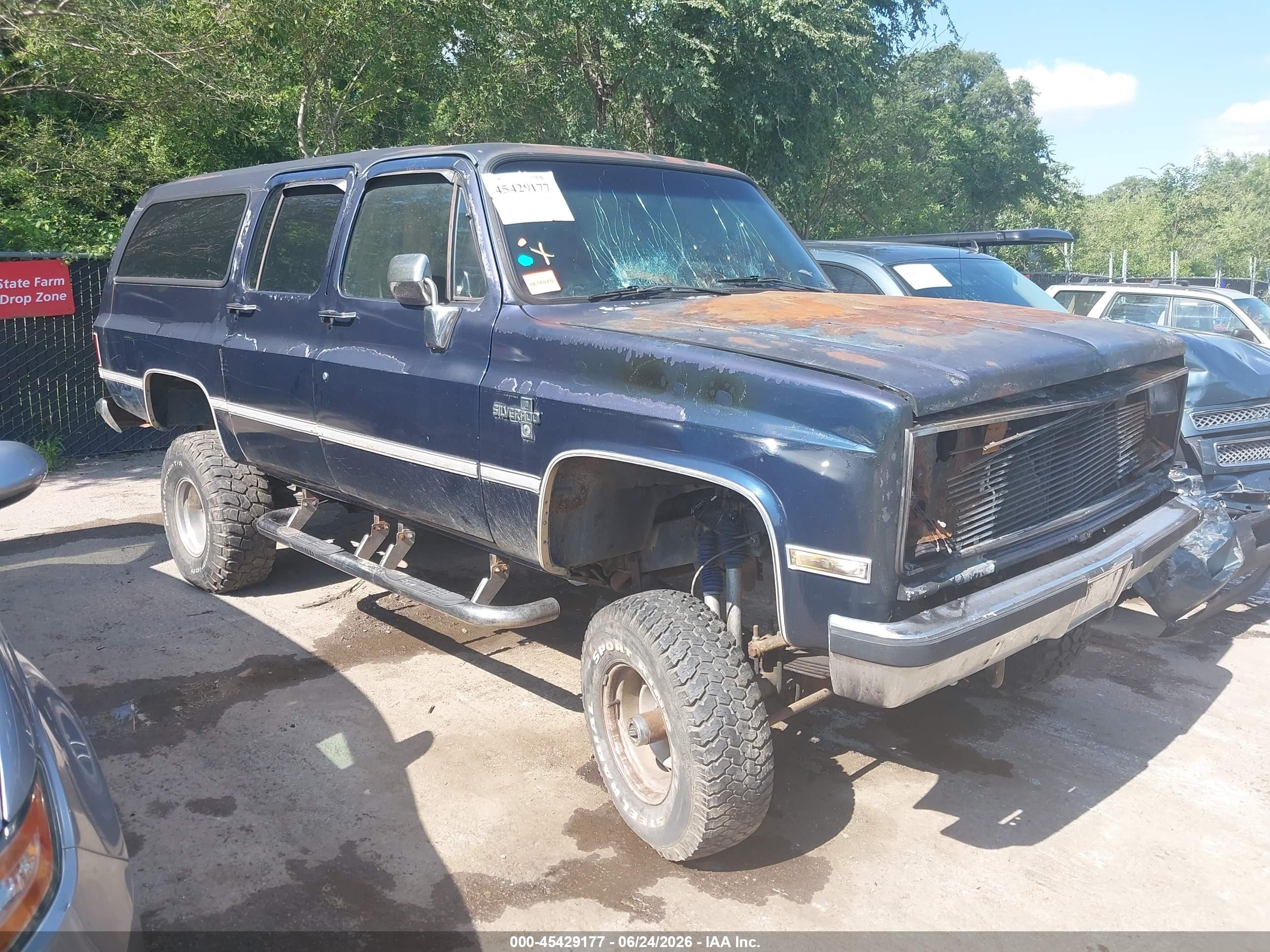 1985 Chevrolet Suburban K10 Blue vin: 1G8EK16L0FF165988