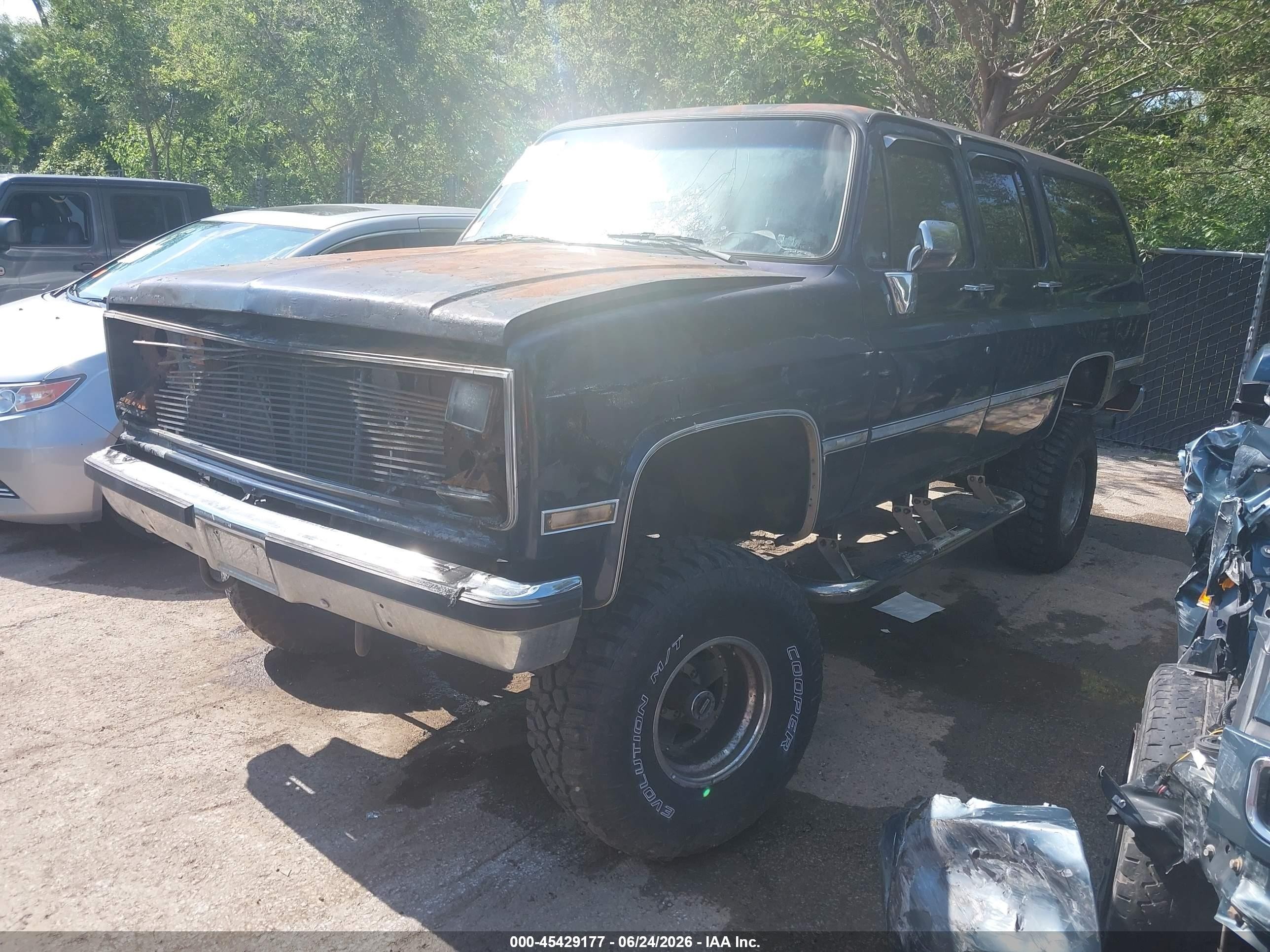 1985 Chevrolet Suburban K10 Blue vin: 1G8EK16L0FF165988