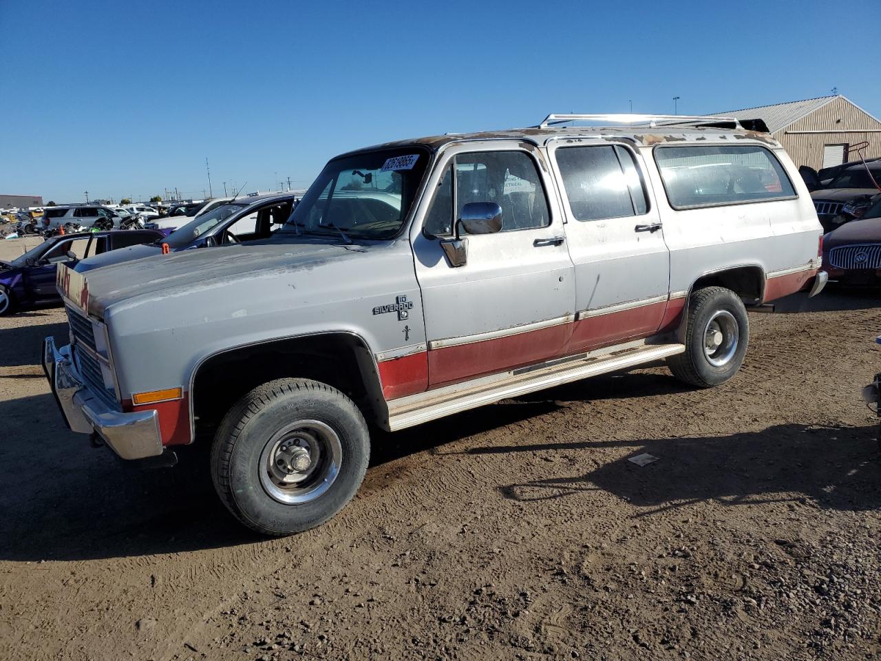 1983 Chevrolet Suburban K10 Серебряный vin: 1G8EK16L4DF118671