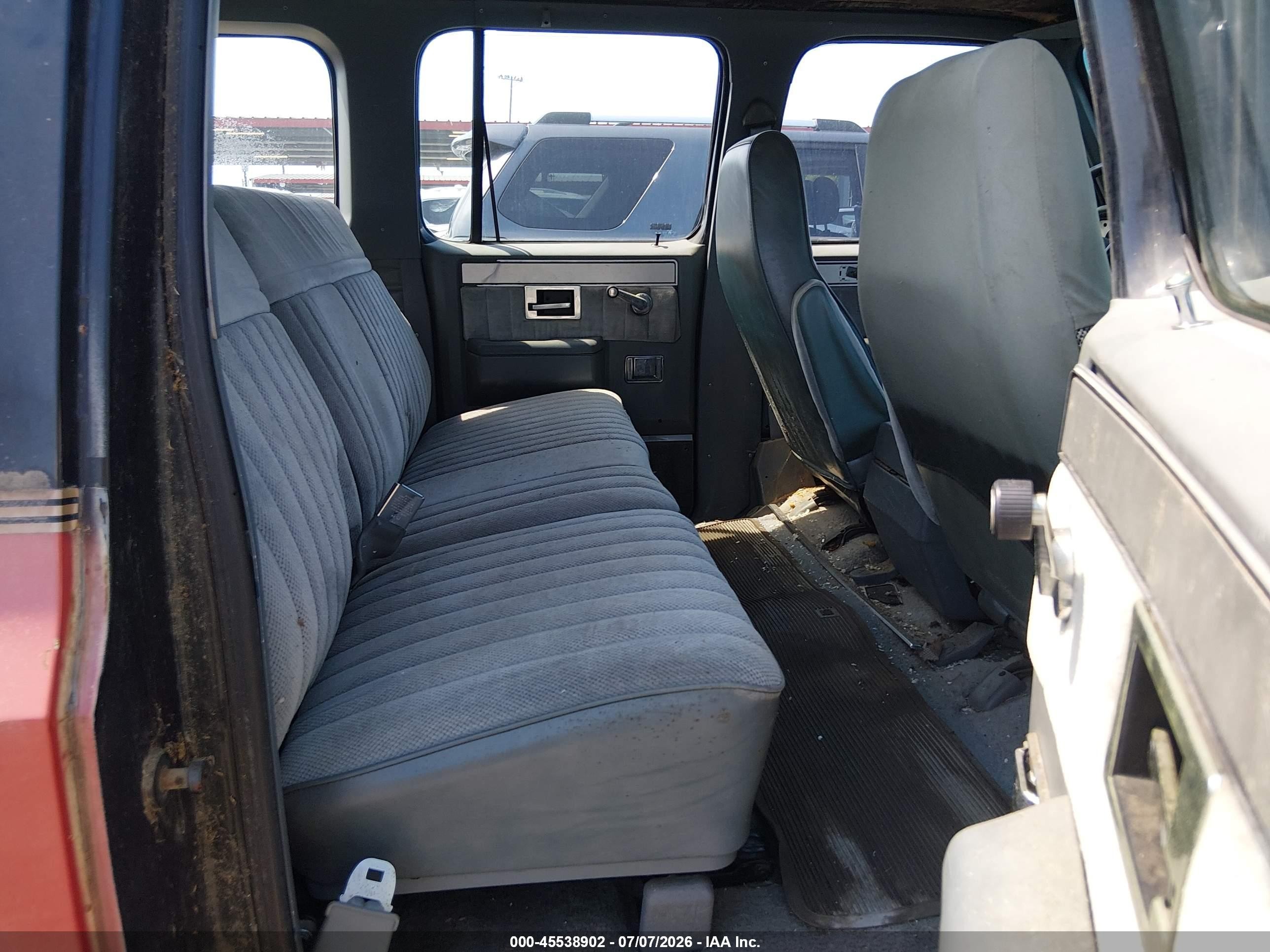 1985 Chevrolet Suburban K10 Black vin: 1G8EK16LXFF134134