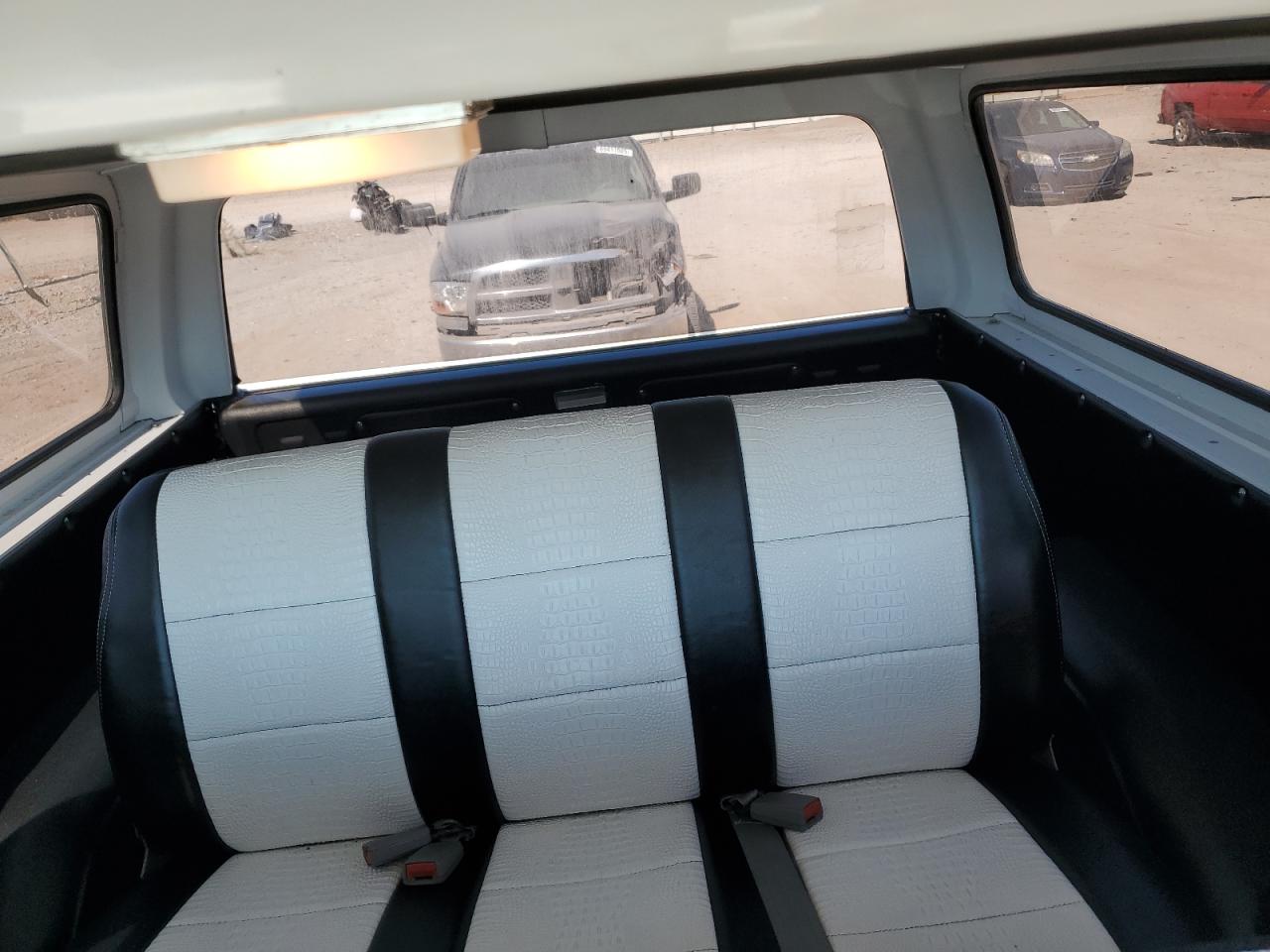 1986 Chevrolet Blazer K10   White vin: 1G8EK18H6GF150874