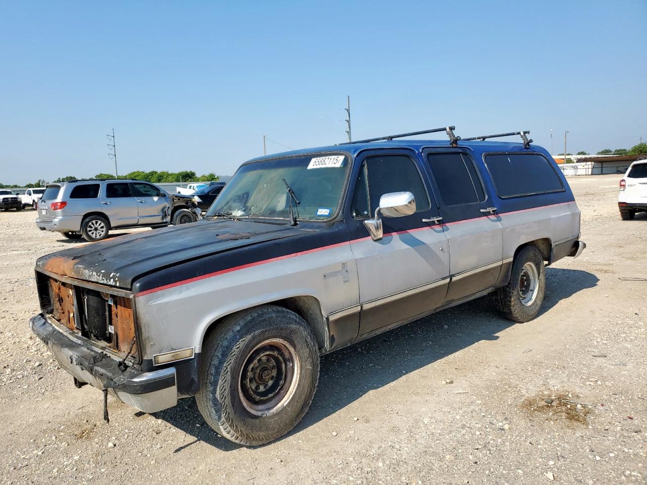 1985 Chevrolet Suburban C2 Two Tone vin: 1G8GC26M3FF129135