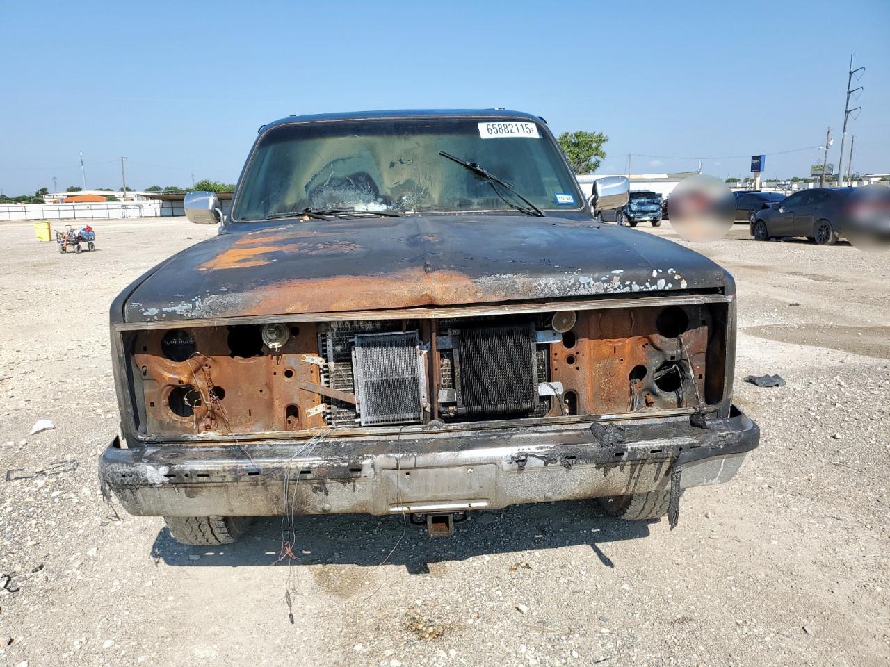 1985 Chevrolet Suburban C2 Two Tone vin: 1G8GC26M3FF129135