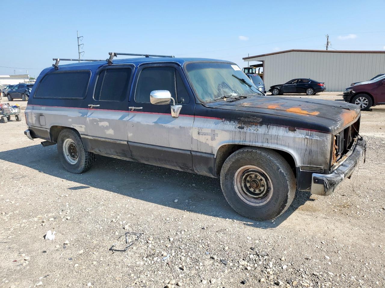 1985 Chevrolet Suburban C2 Two Tone vin: 1G8GC26M3FF129135