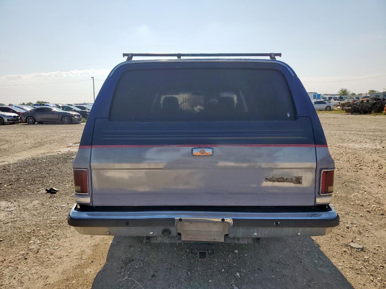 1985 Chevrolet Suburban C2 Two Tone vin: 1G8GC26M3FF129135