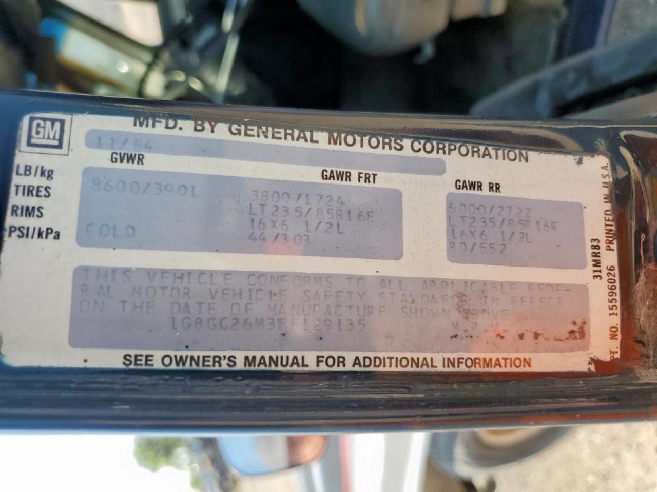 1985 Chevrolet Suburban C2 Two Tone vin: 1G8GC26M3FF129135