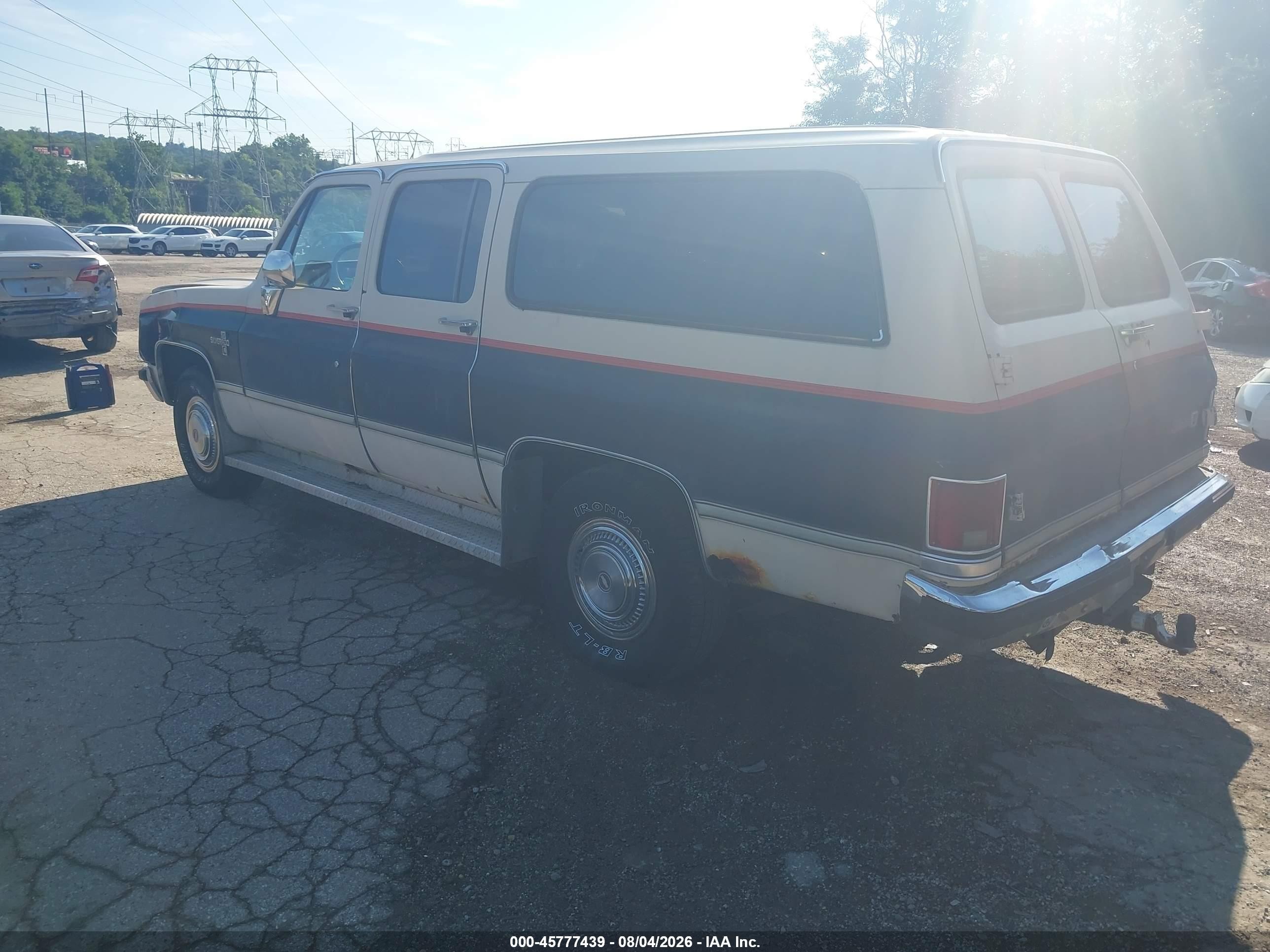 1986 Chevrolet Suburban C2 Burgundy vin: 1G8GC26M3GF116435